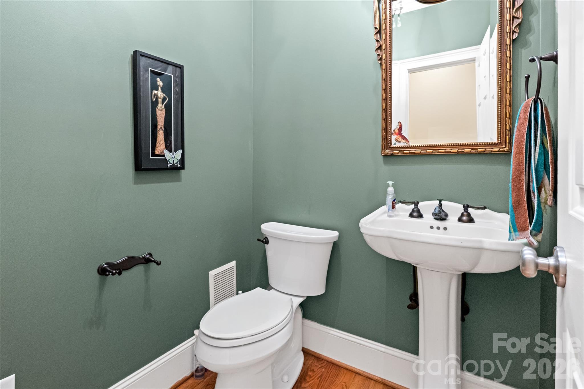 122 Upper Oak Drive — Statesville