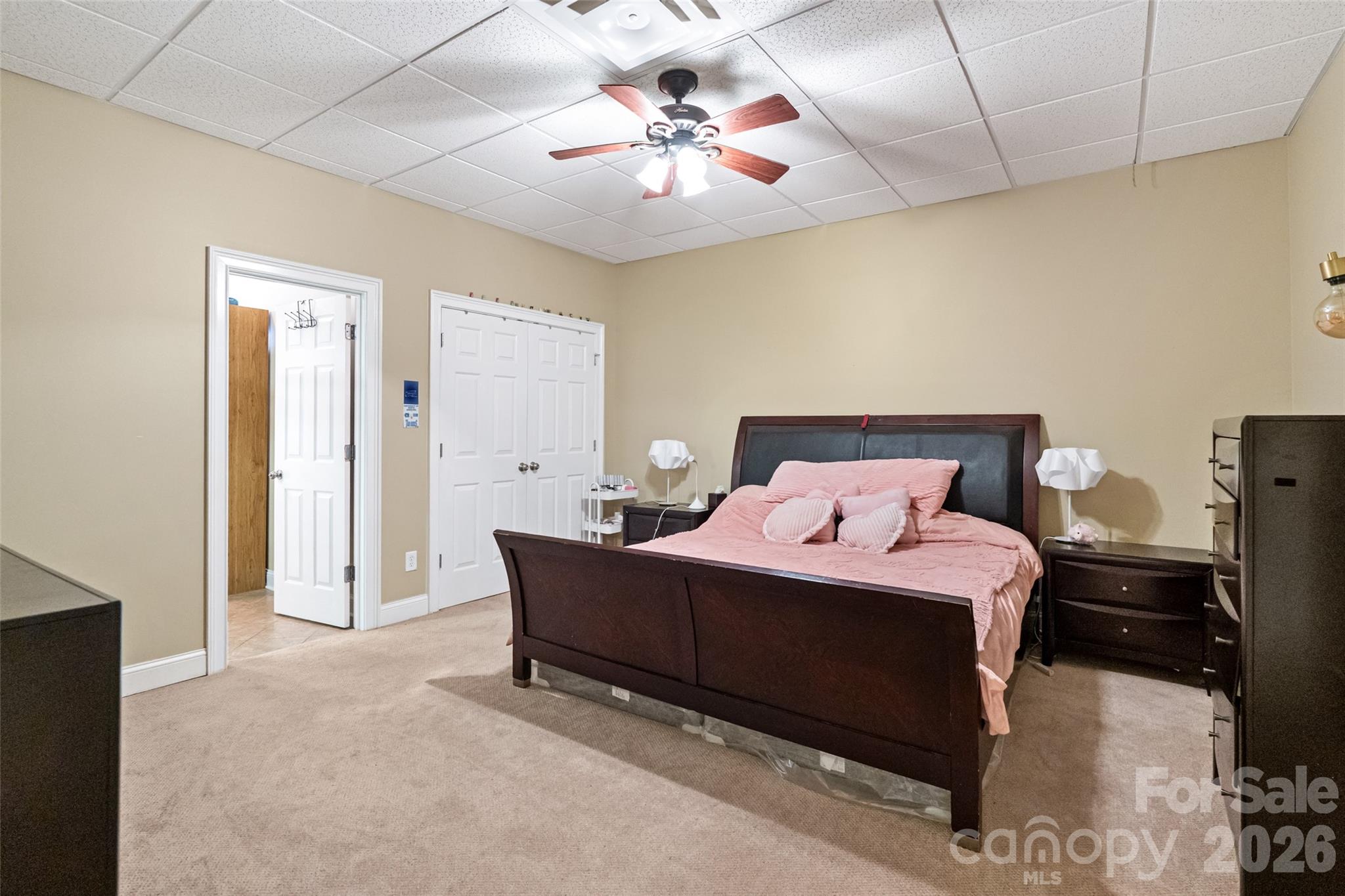 122 Upper Oak Drive — Statesville