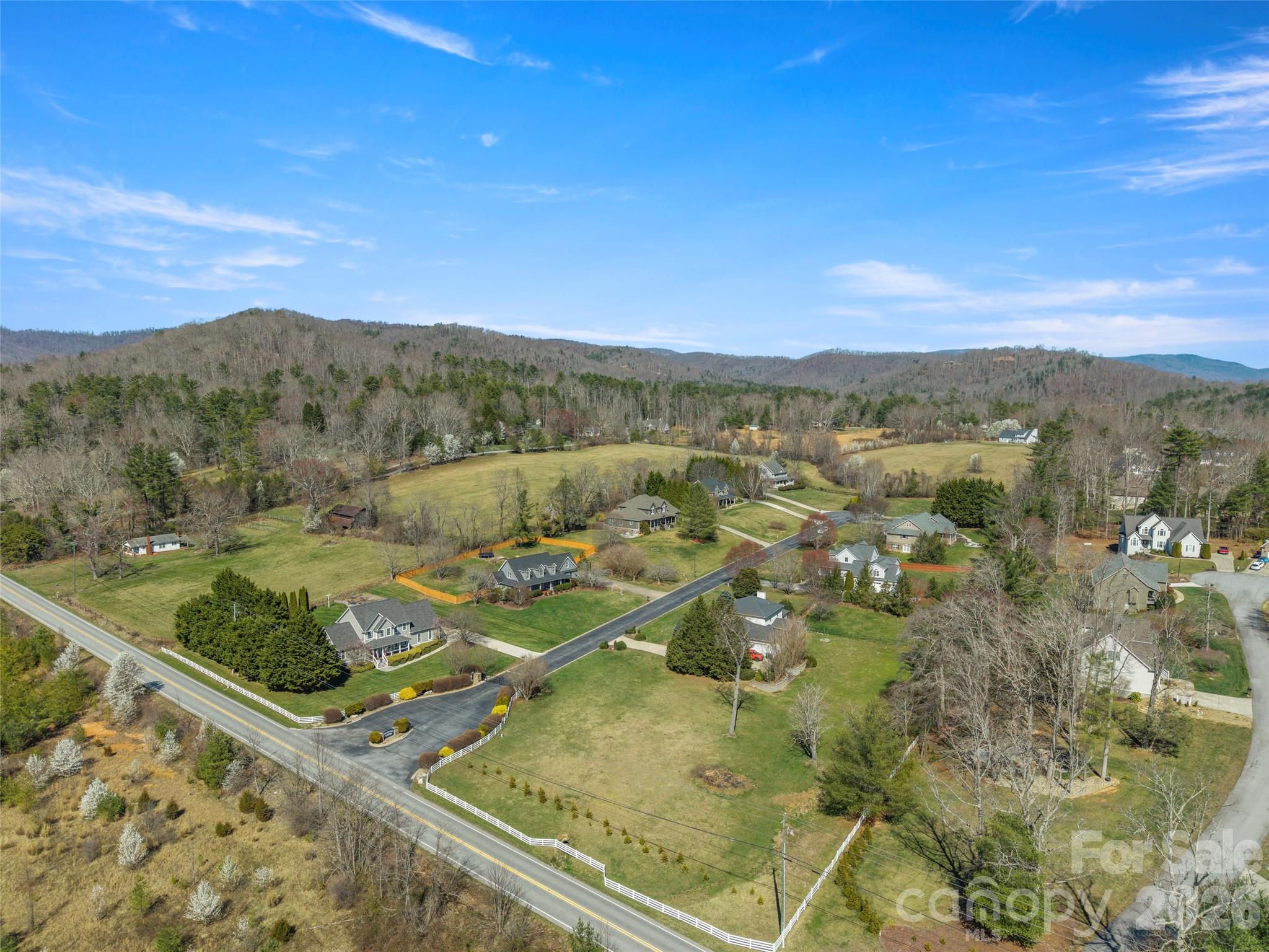 18 Brook Meadows Lane — Arden