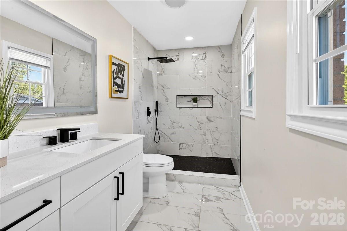 1236 Landsdowne Drive — Gastonia