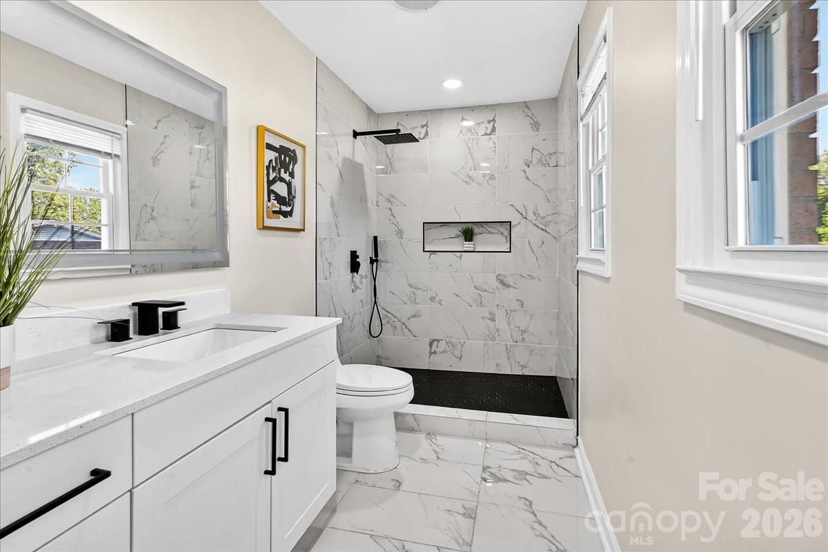 1236 Landsdowne Drive — Gastonia
