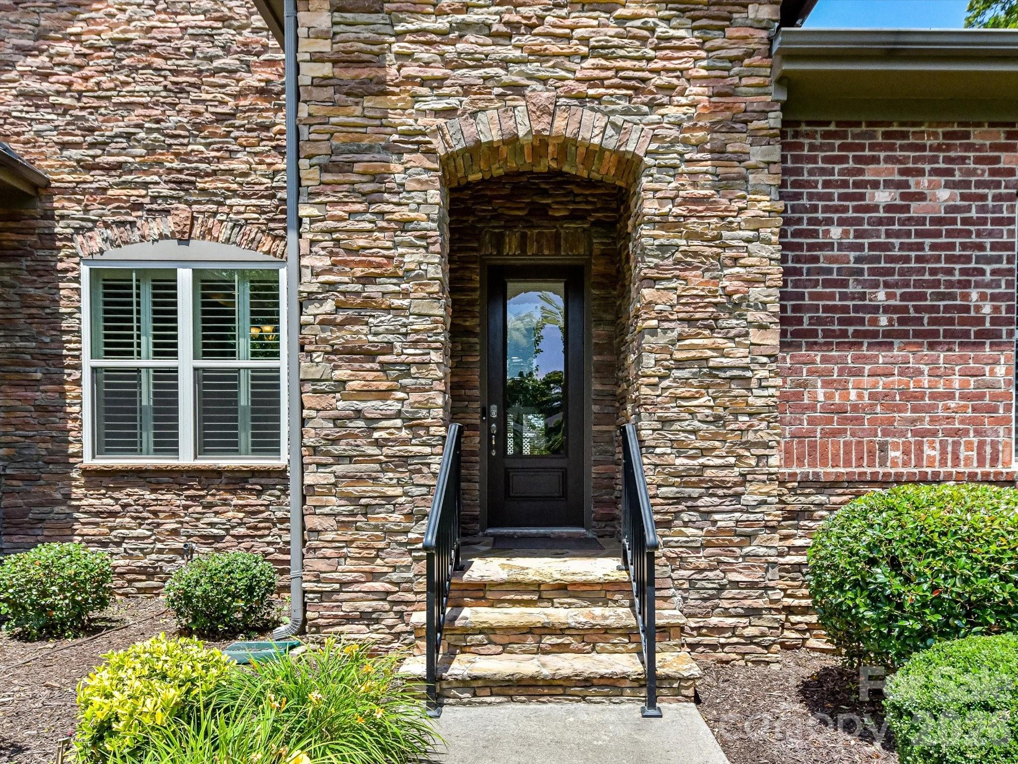 8701 Whitehawk Hill Road — Waxhaw