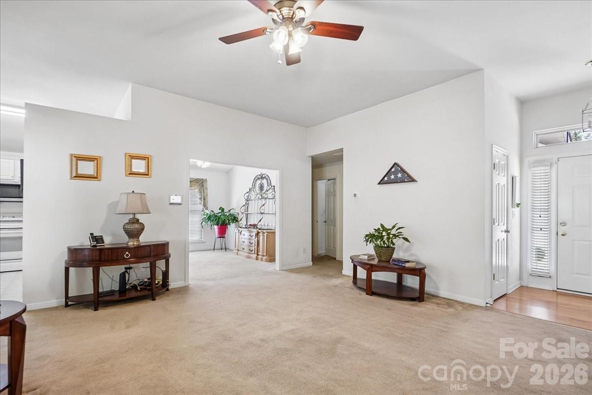 2127 Candlelight Woods Drive — Matthews