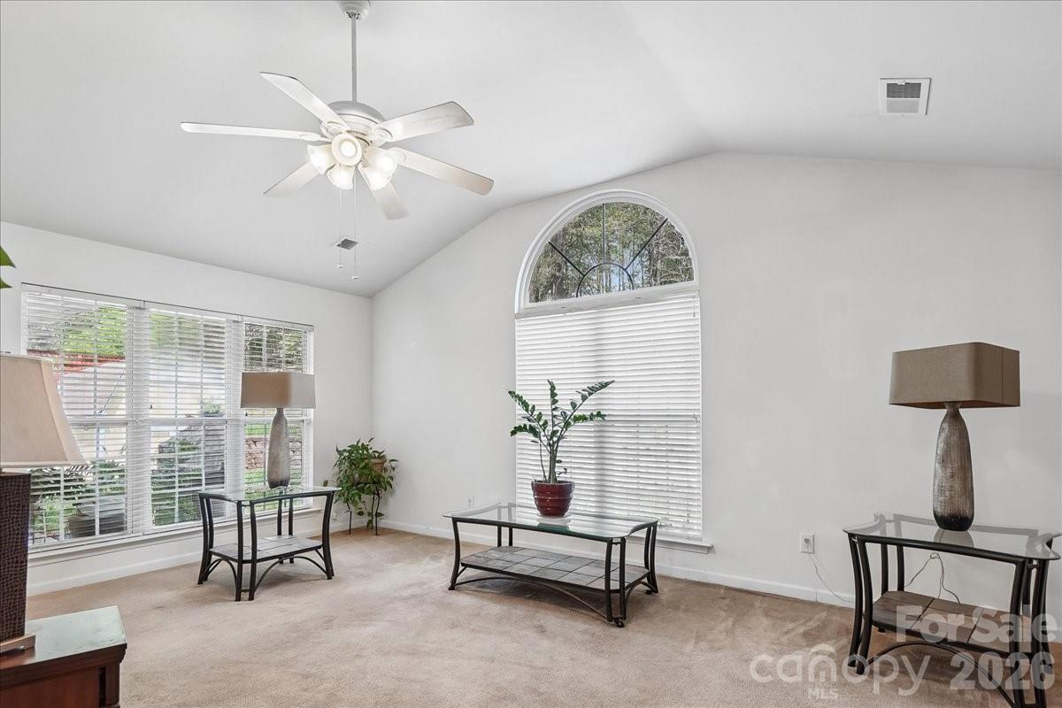 2127 Candlelight Woods Drive — Matthews