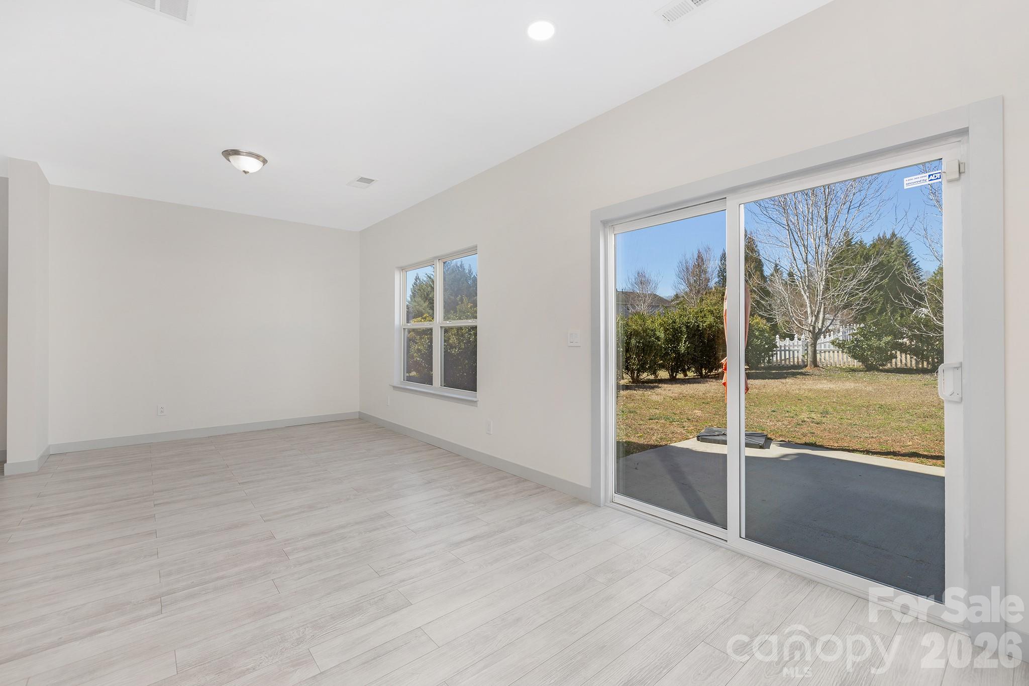 1612 Beleek Ridge Lane — Clover