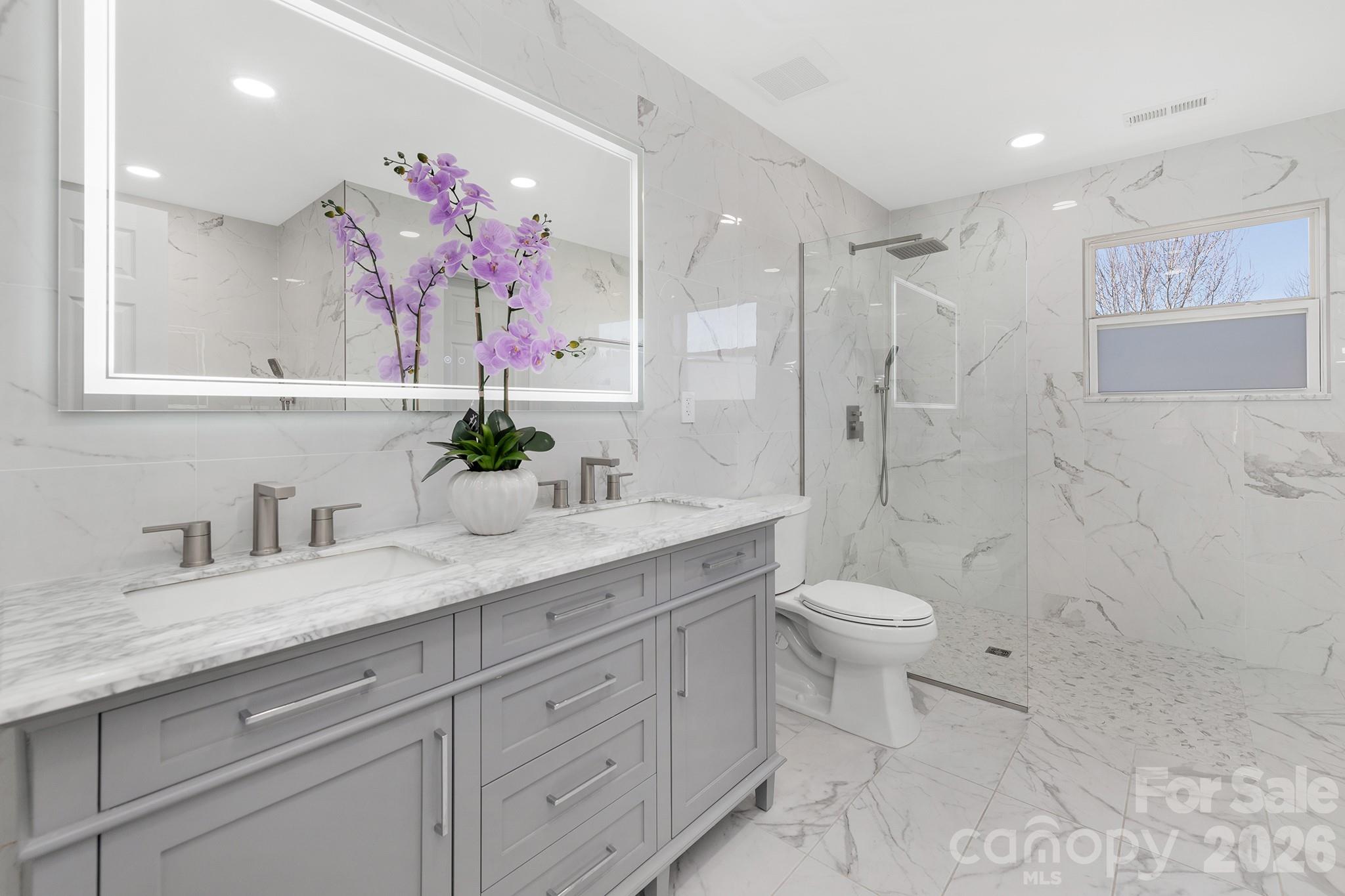 1612 Beleek Ridge Lane — Clover