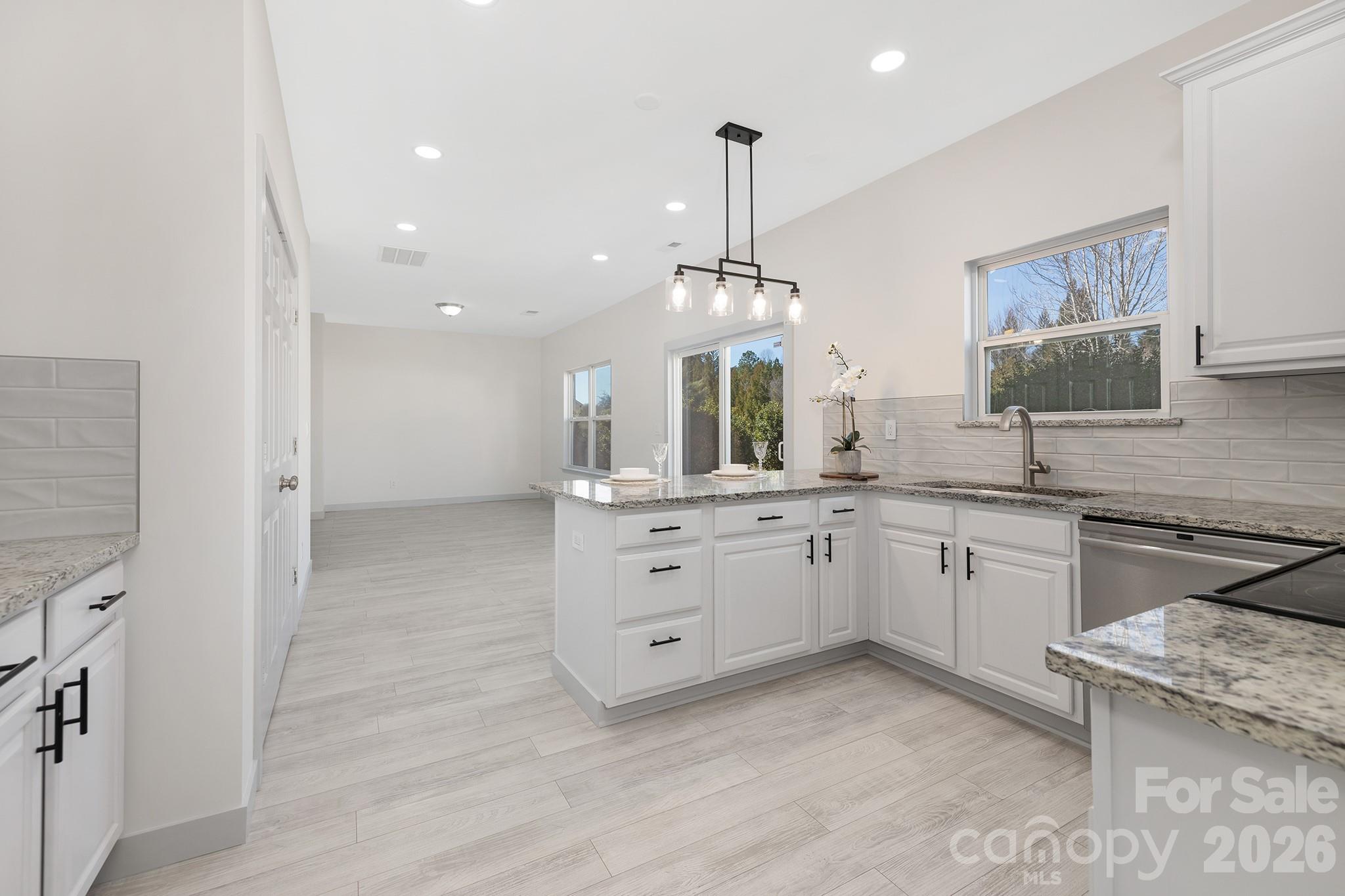 1612 Beleek Ridge Lane — Clover