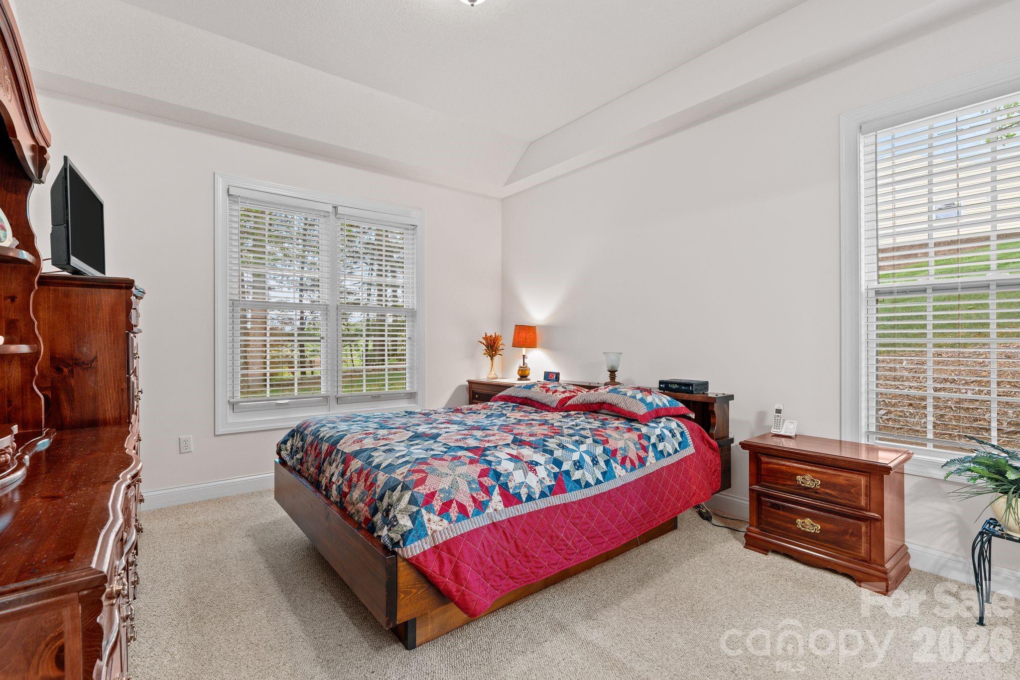 112 Chestnut Lane — Hendersonville