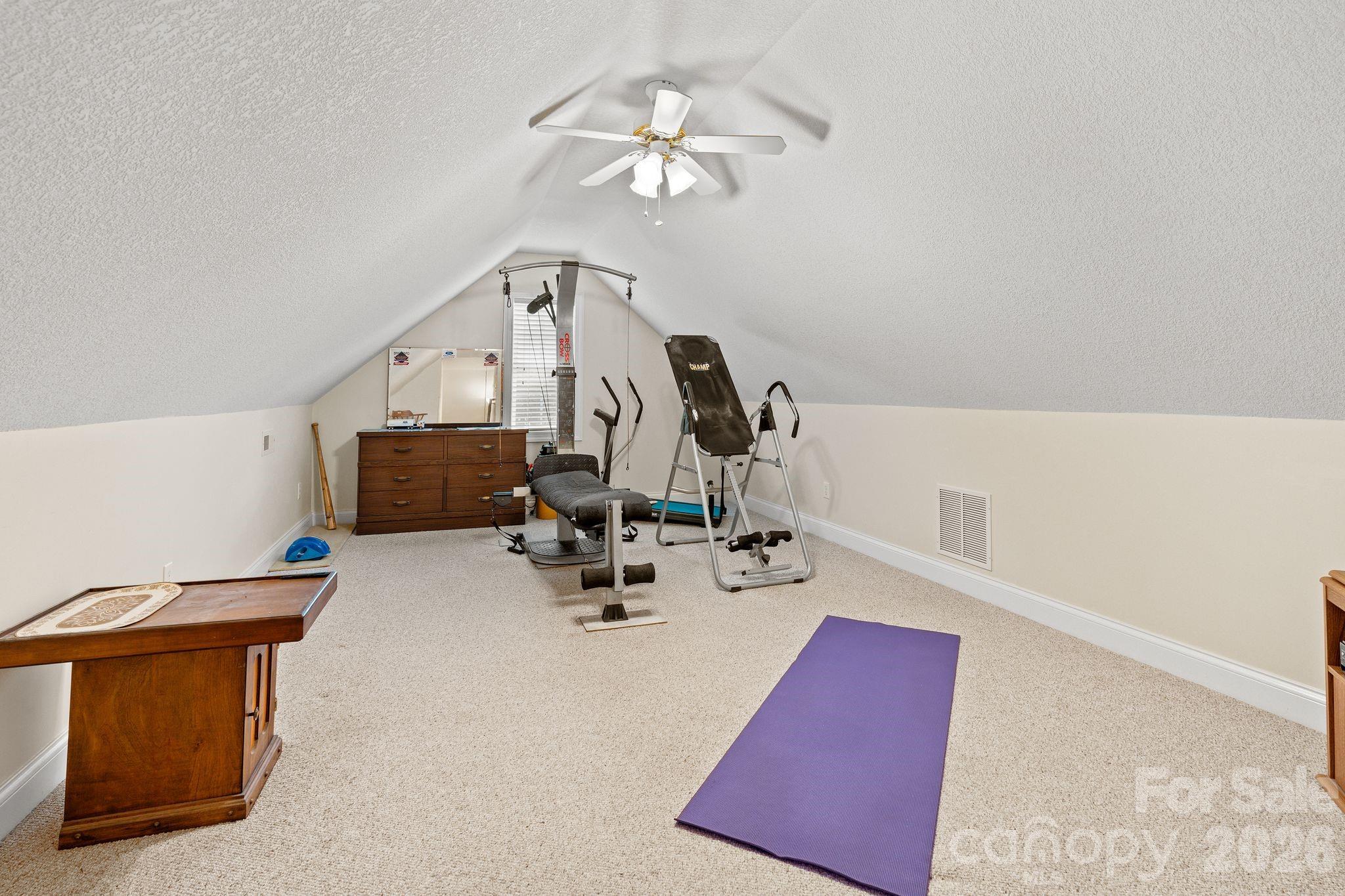 112 Chestnut Lane — Hendersonville