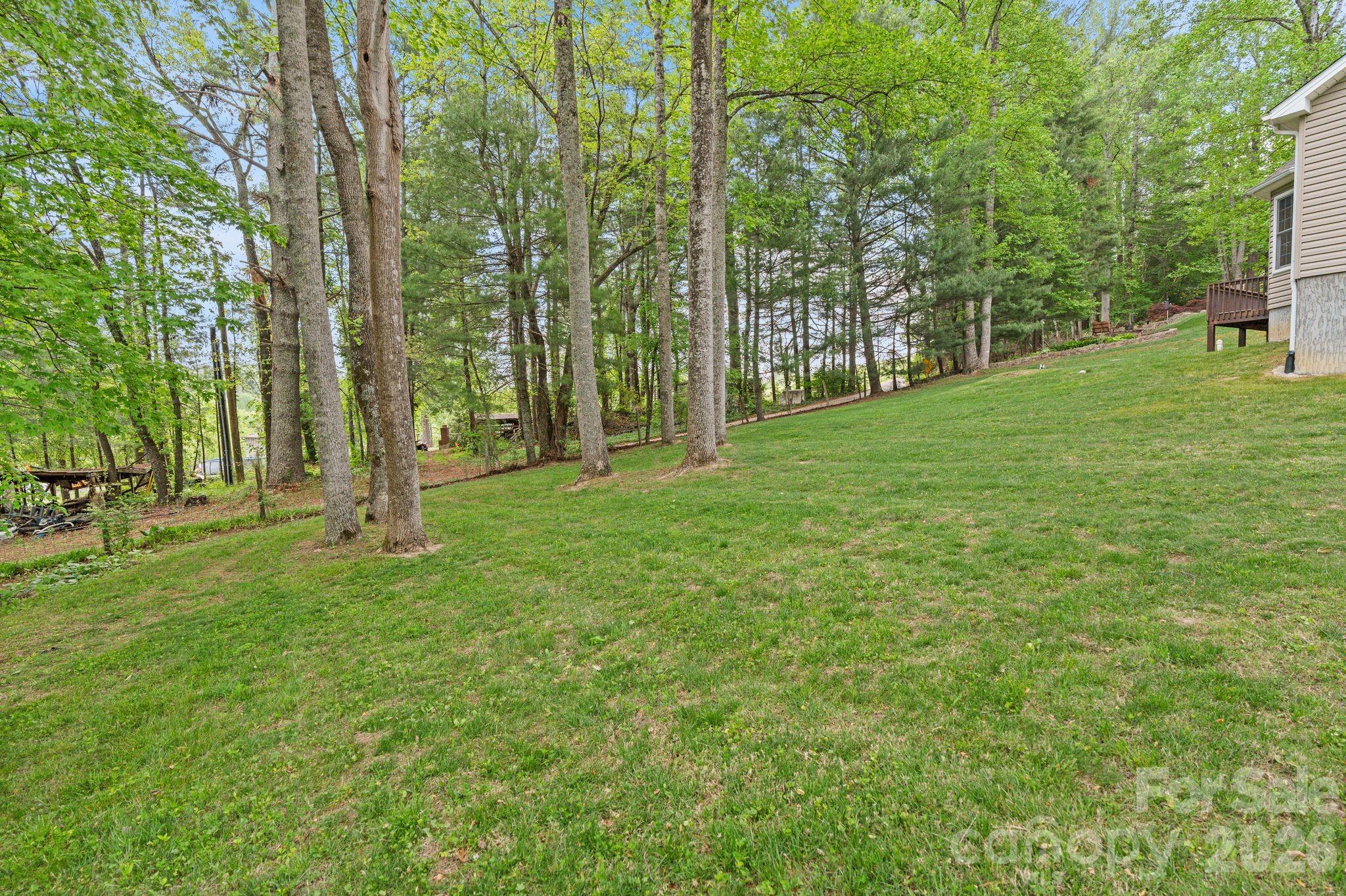 112 Chestnut Lane — Hendersonville