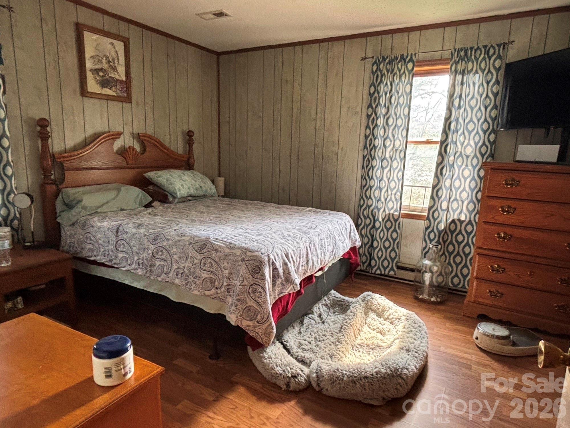 493 Franklintown Road — Spruce Pine
