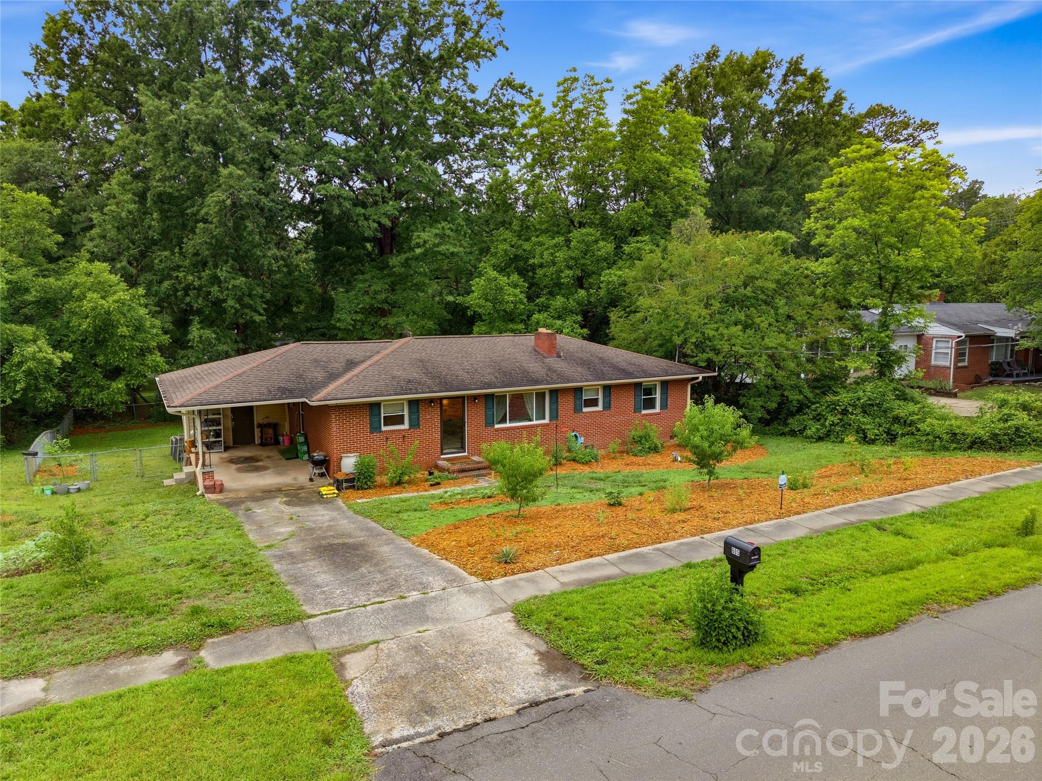 605 W 19th Avenue — Gastonia