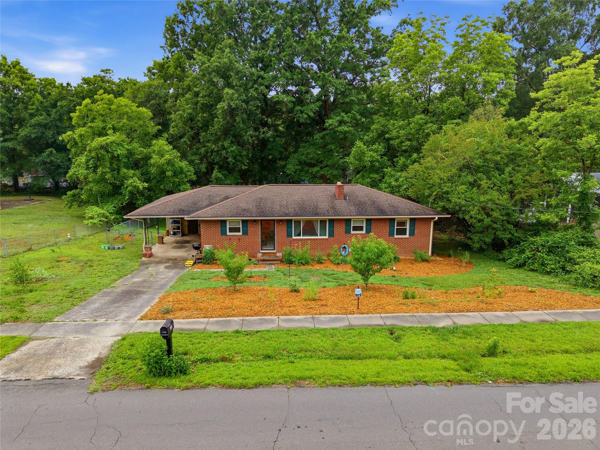 605 W 19th Avenue — Gastonia