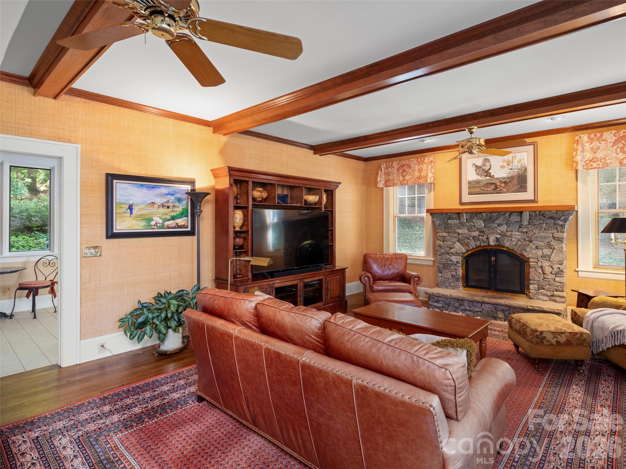 19 Blackwood Road — Asheville