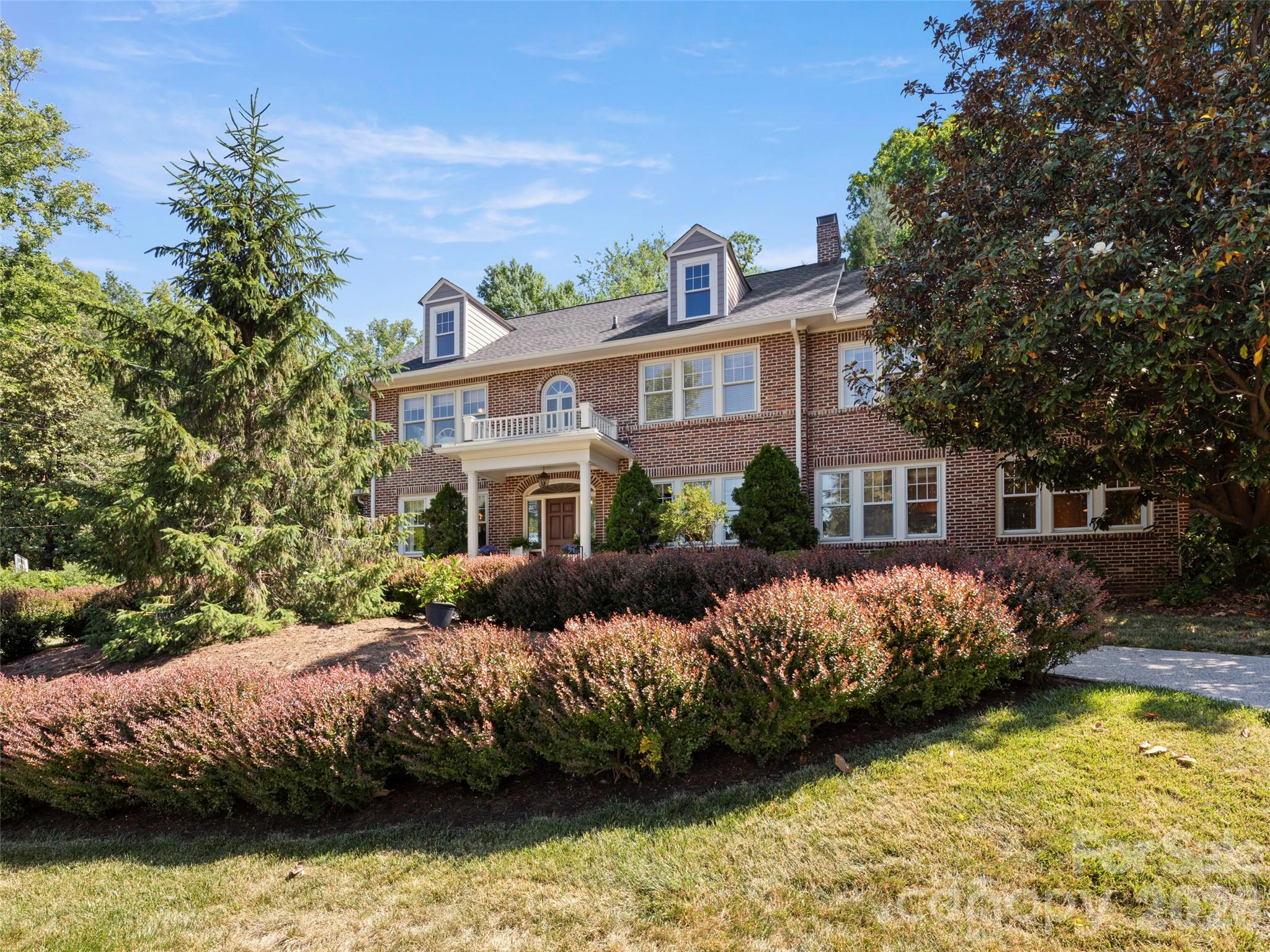 19 Blackwood Road — Asheville