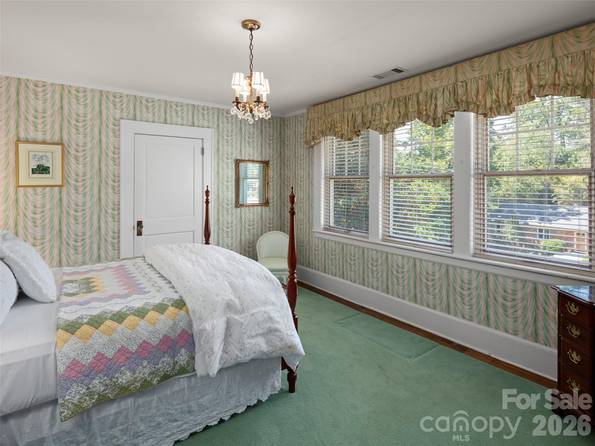 19 Blackwood Road — Asheville