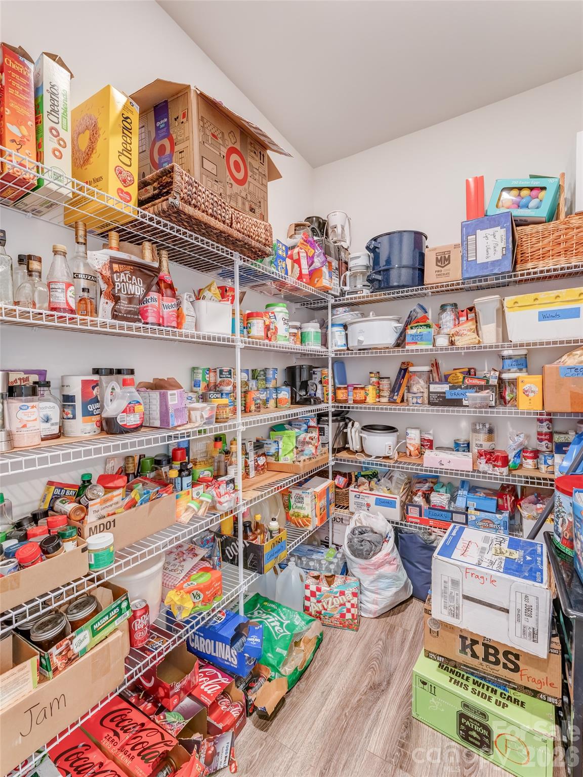108 Thornberry Road — Hendersonville