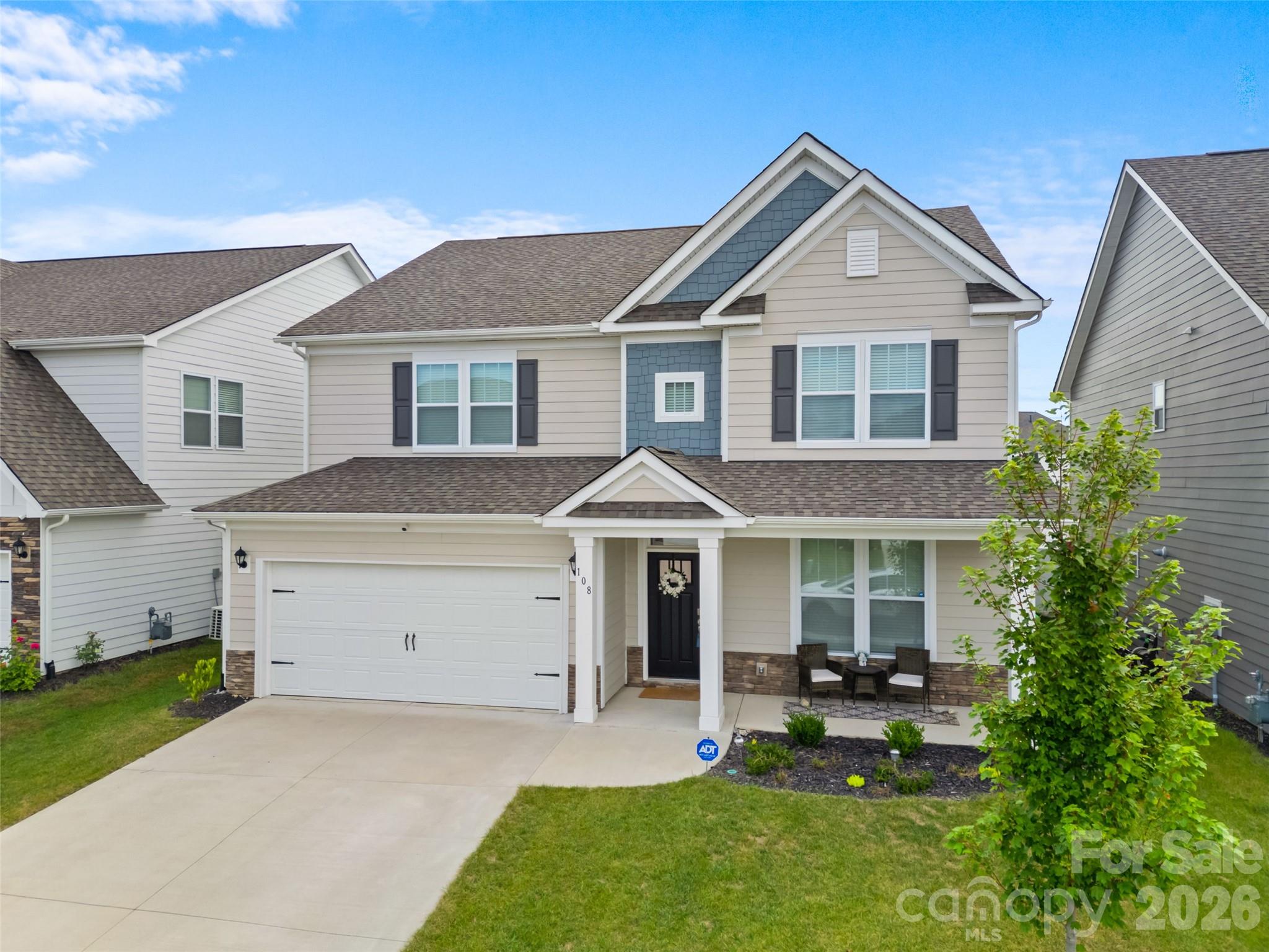 108 Thornberry Road — Hendersonville