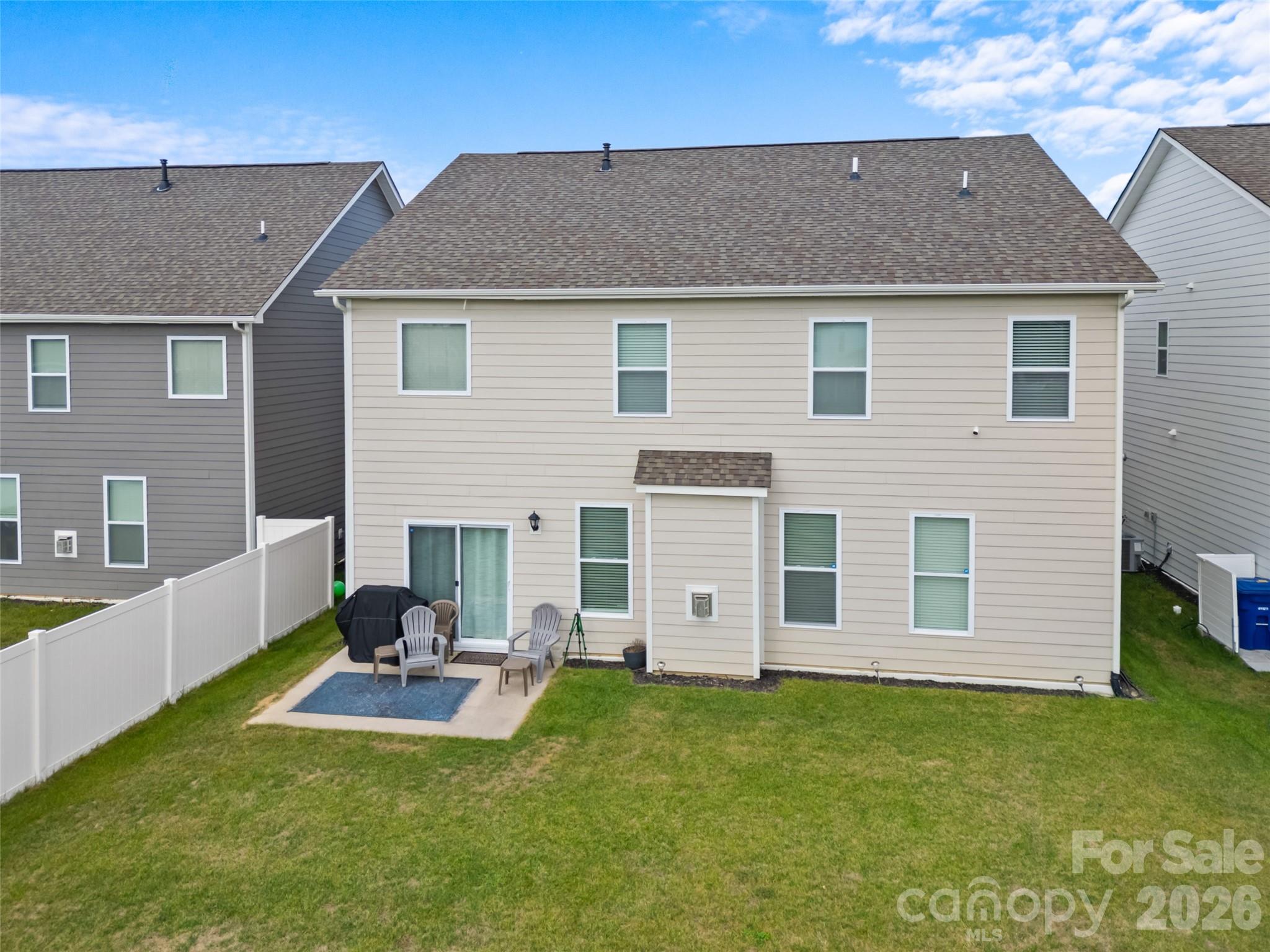 108 Thornberry Road — Hendersonville