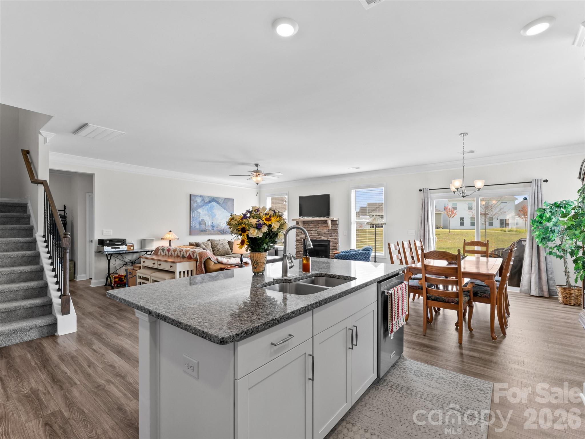 108 Thornberry Road — Hendersonville