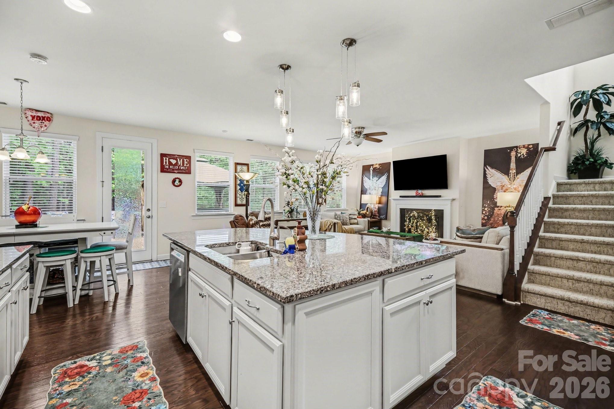 5327 Baker Lane — Clover