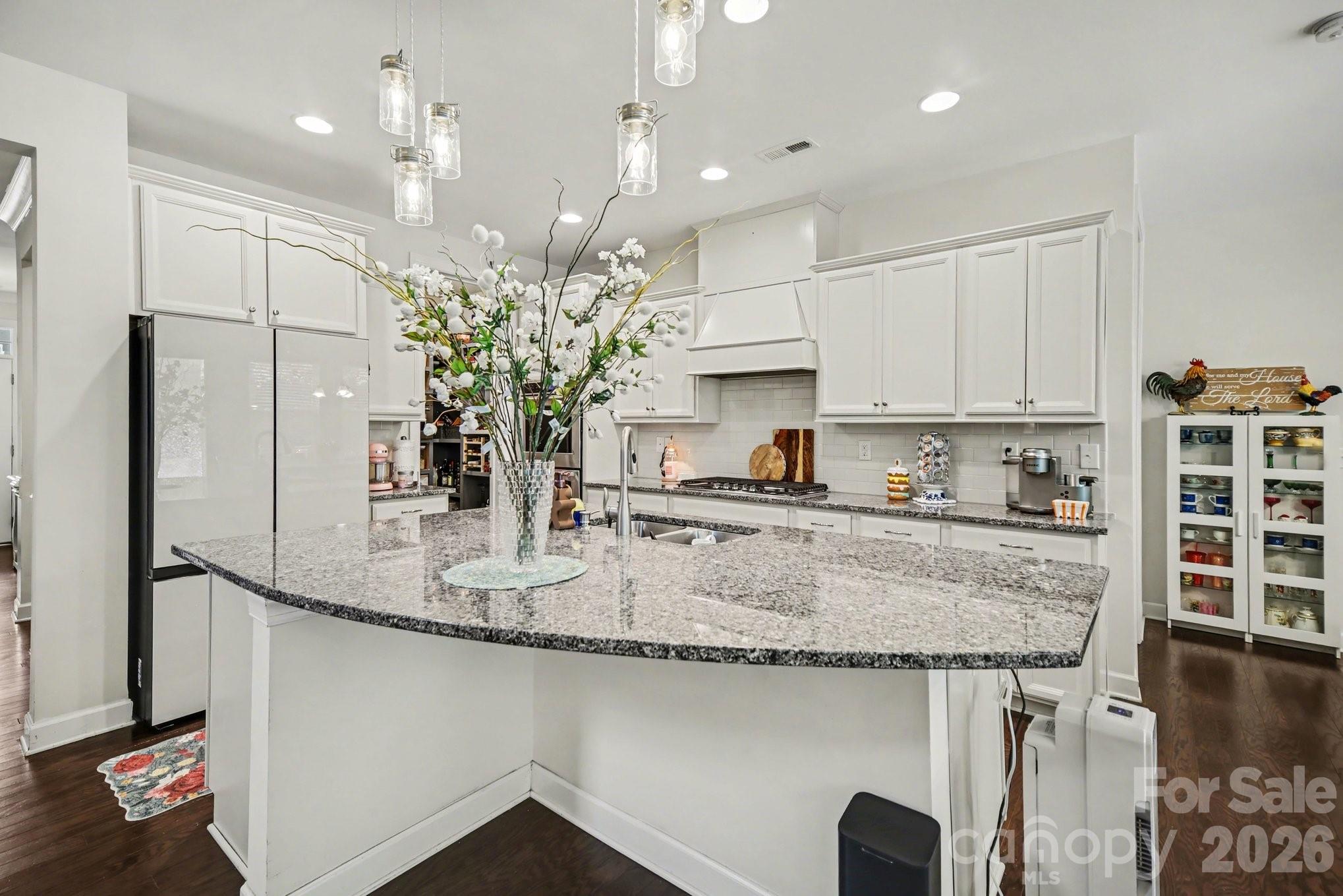 5327 Baker Lane — Clover