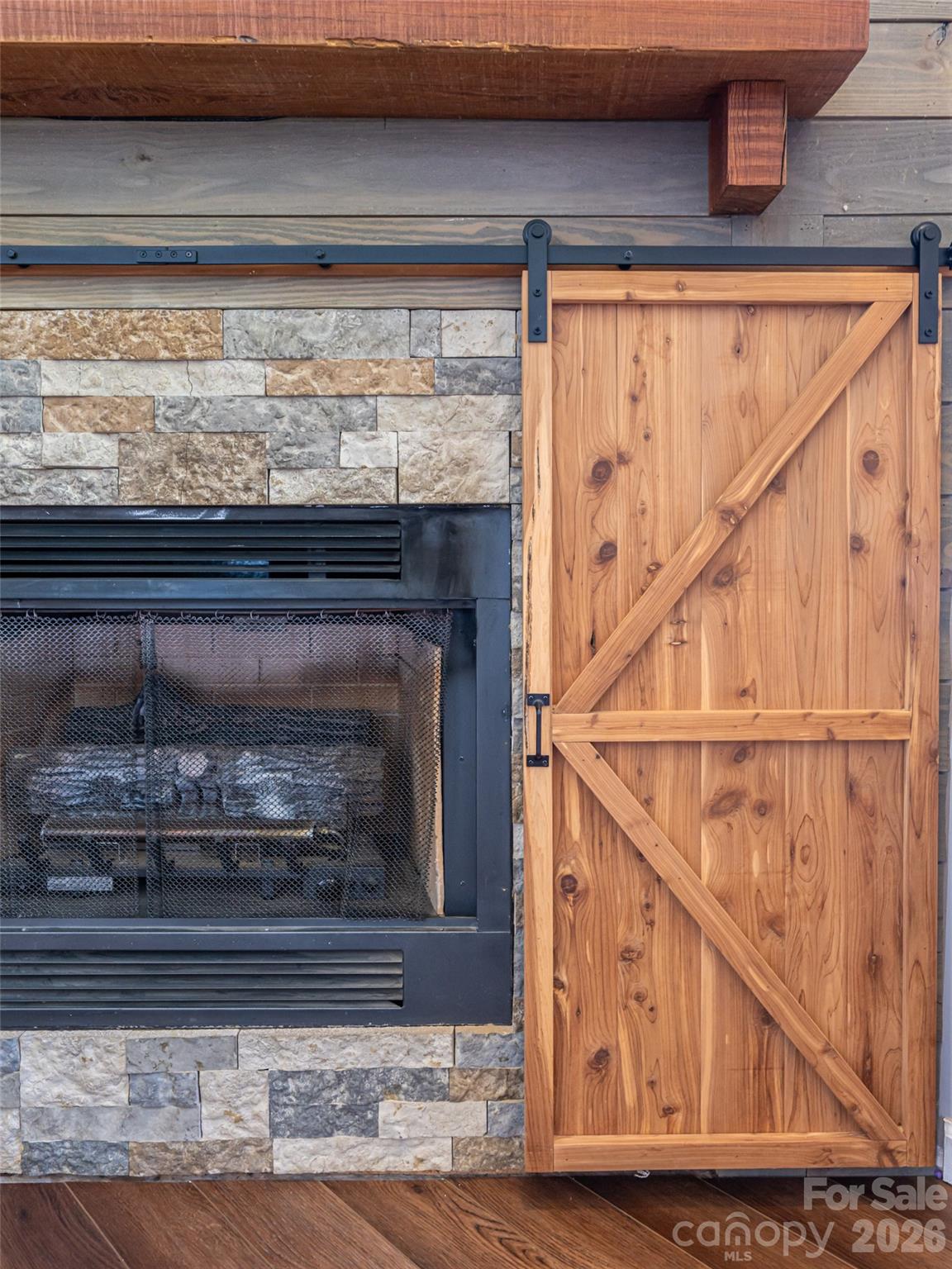 15 Tiffany Lane — Asheville
