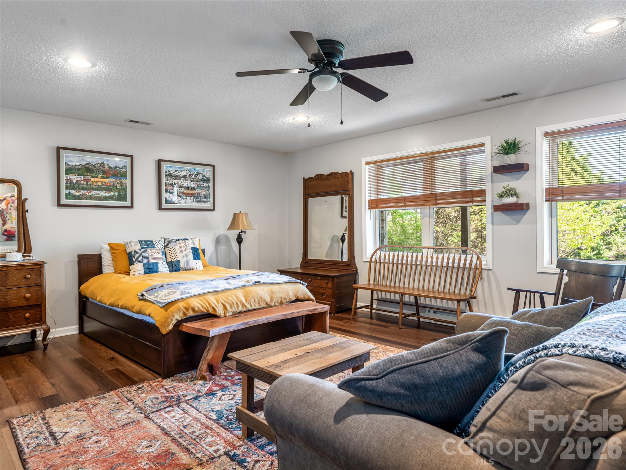 15 Tiffany Lane — Asheville