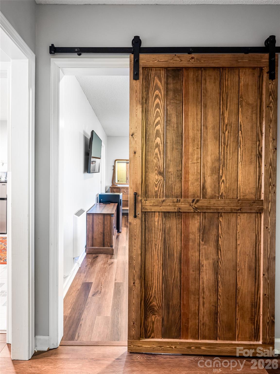 15 Tiffany Lane — Asheville