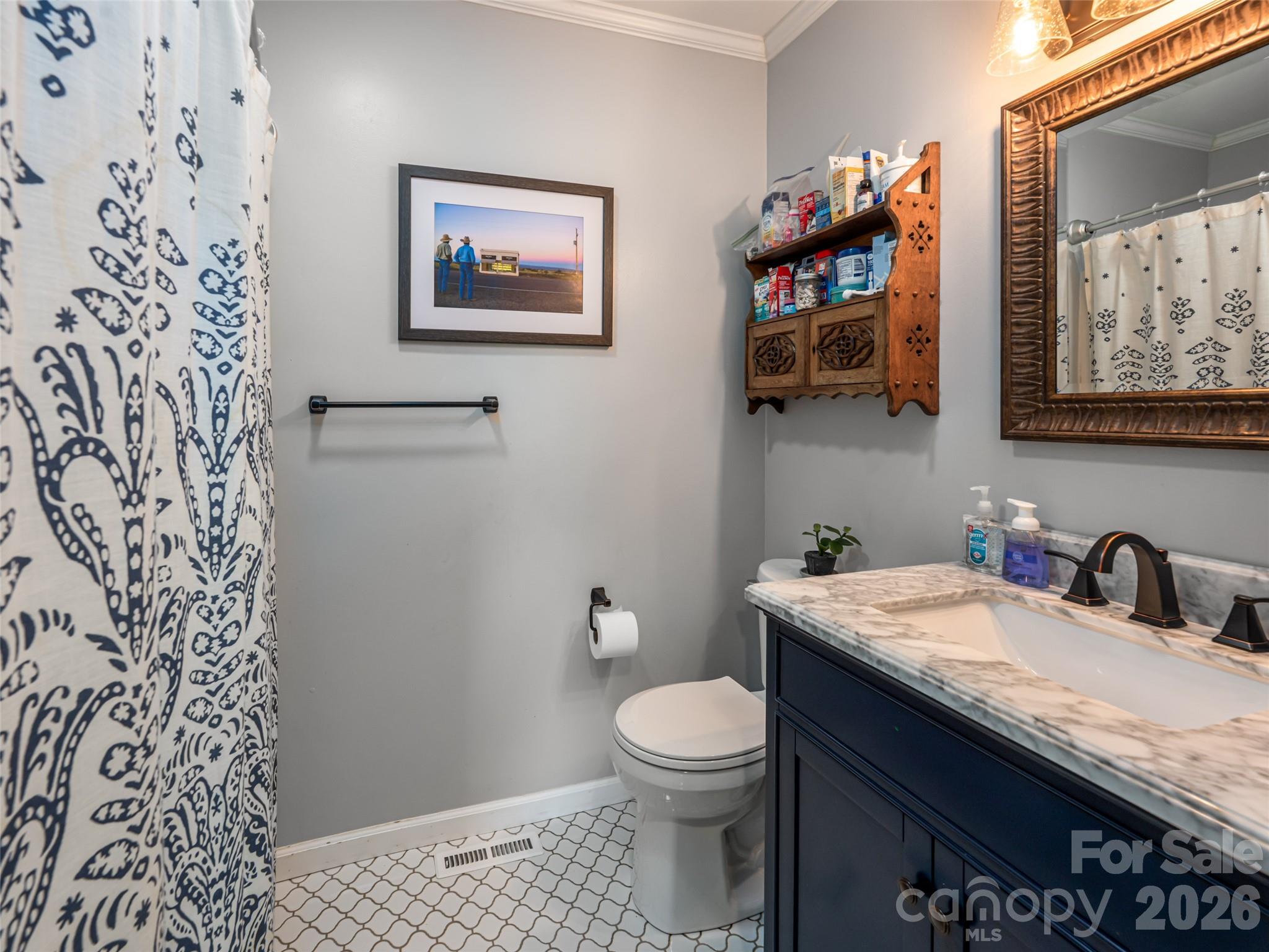 15 Tiffany Lane — Asheville