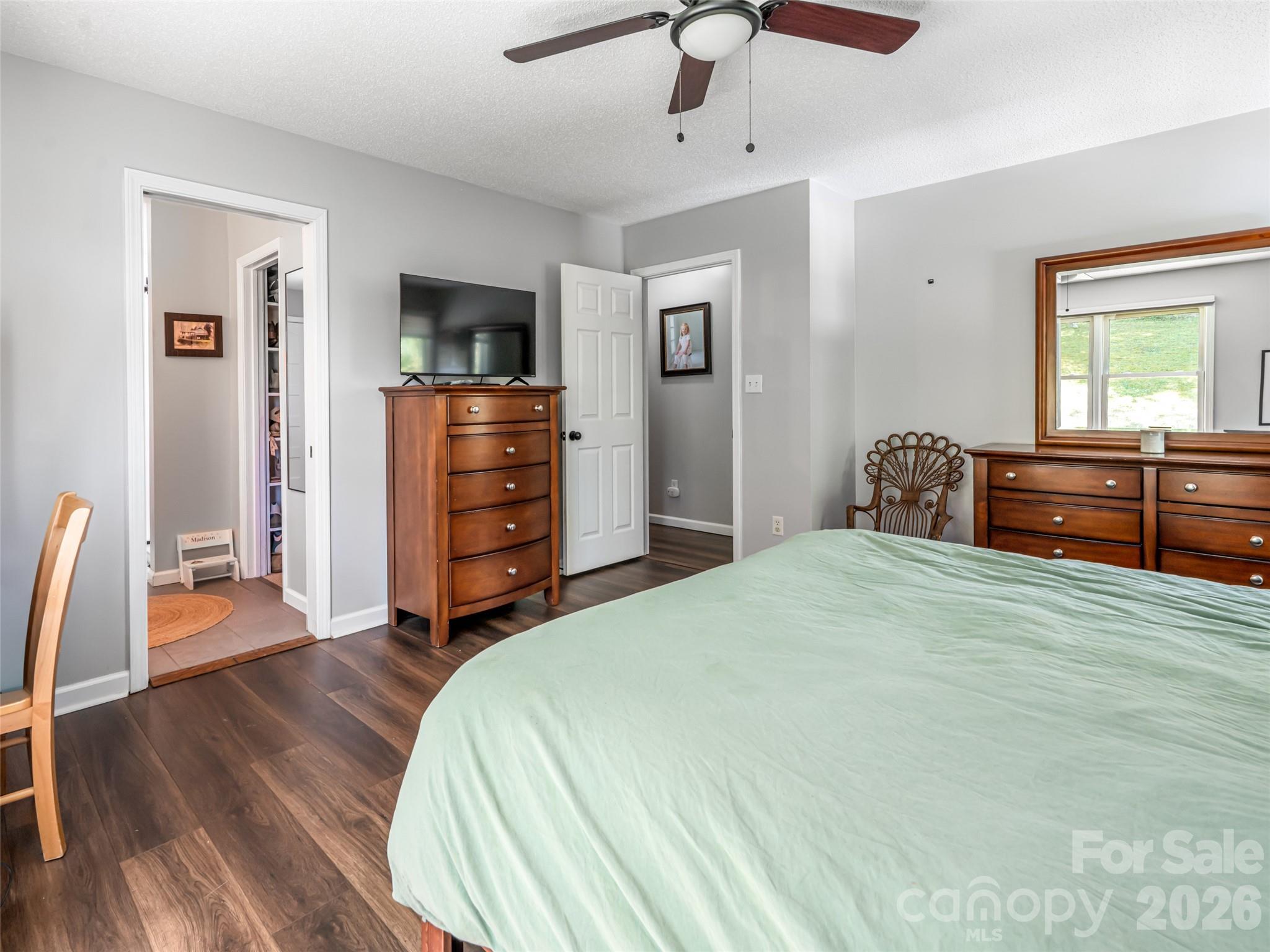 15 Tiffany Lane — Asheville