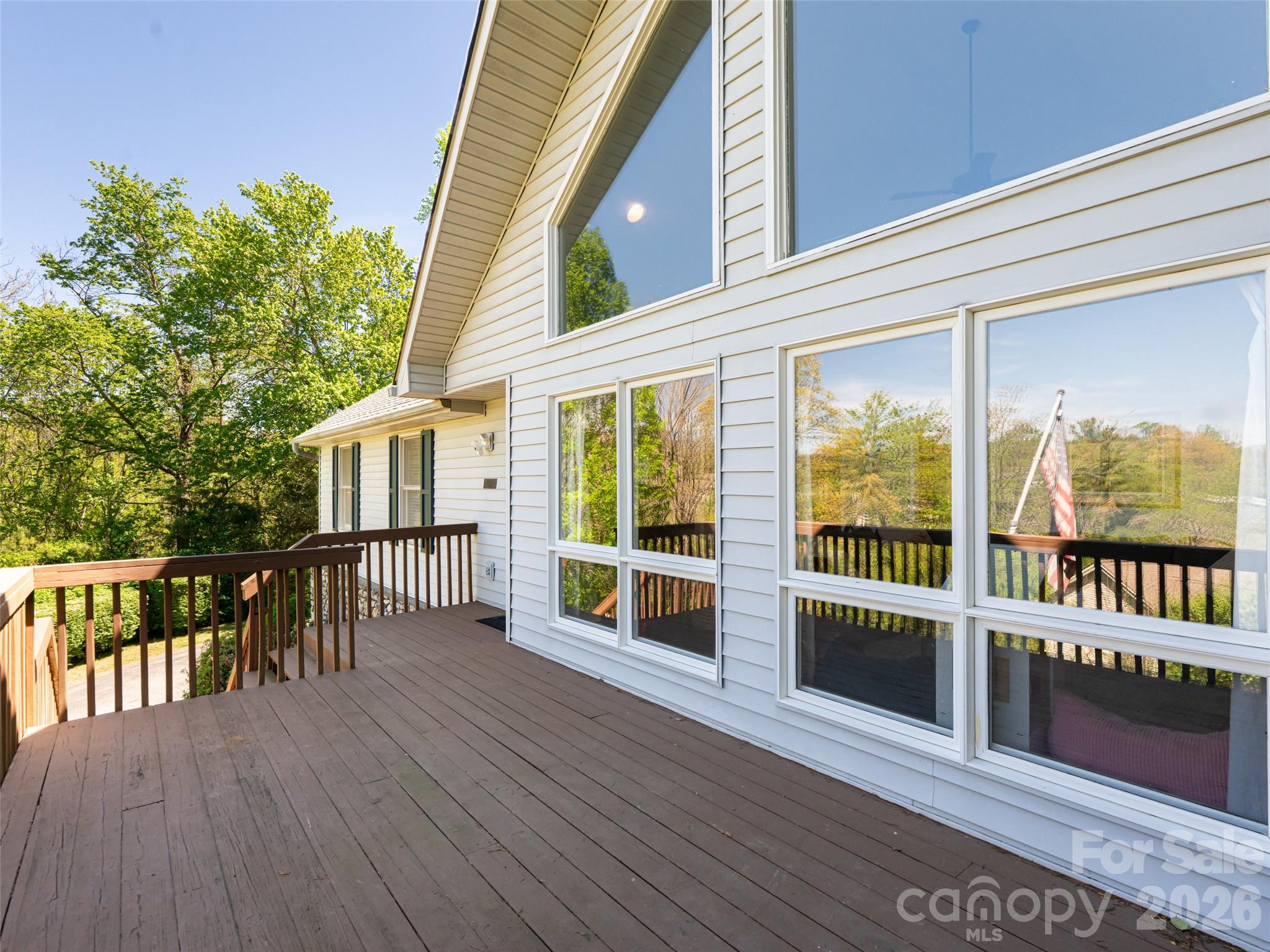 15 Tiffany Lane — Asheville