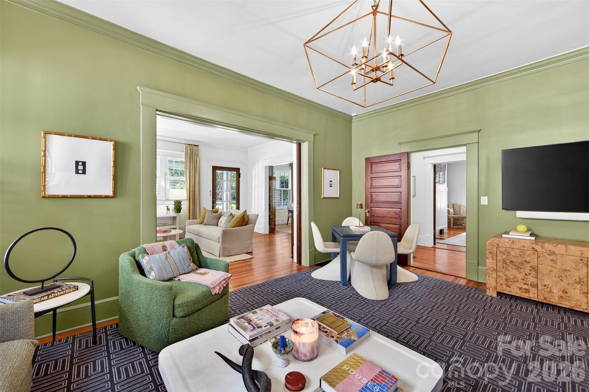 828 E Worthington Avenue — Charlotte