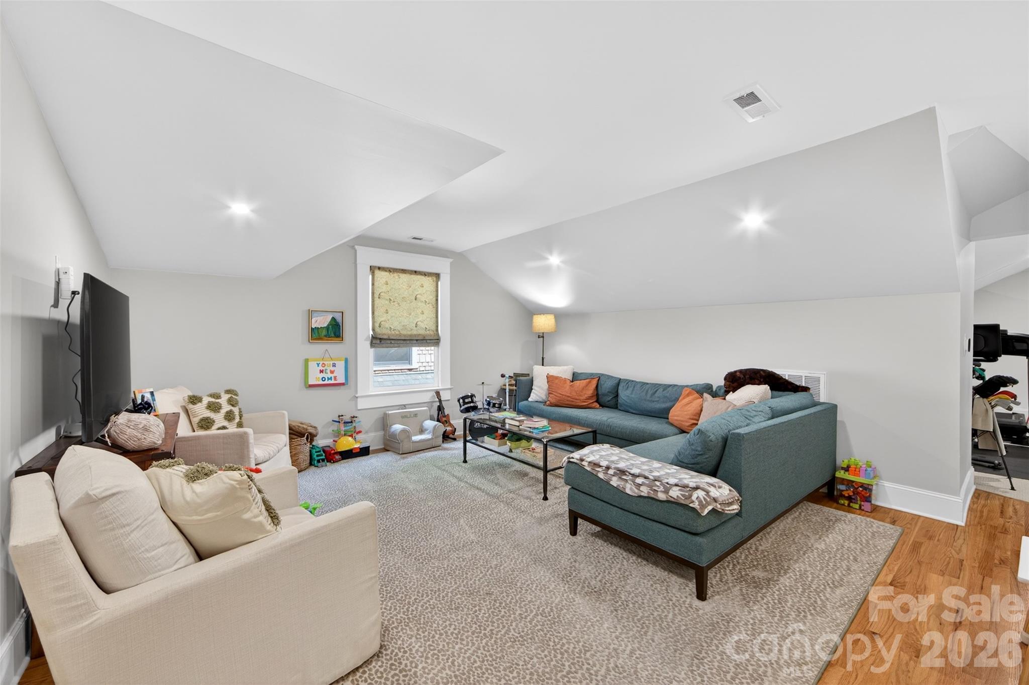 828 E Worthington Avenue — Charlotte