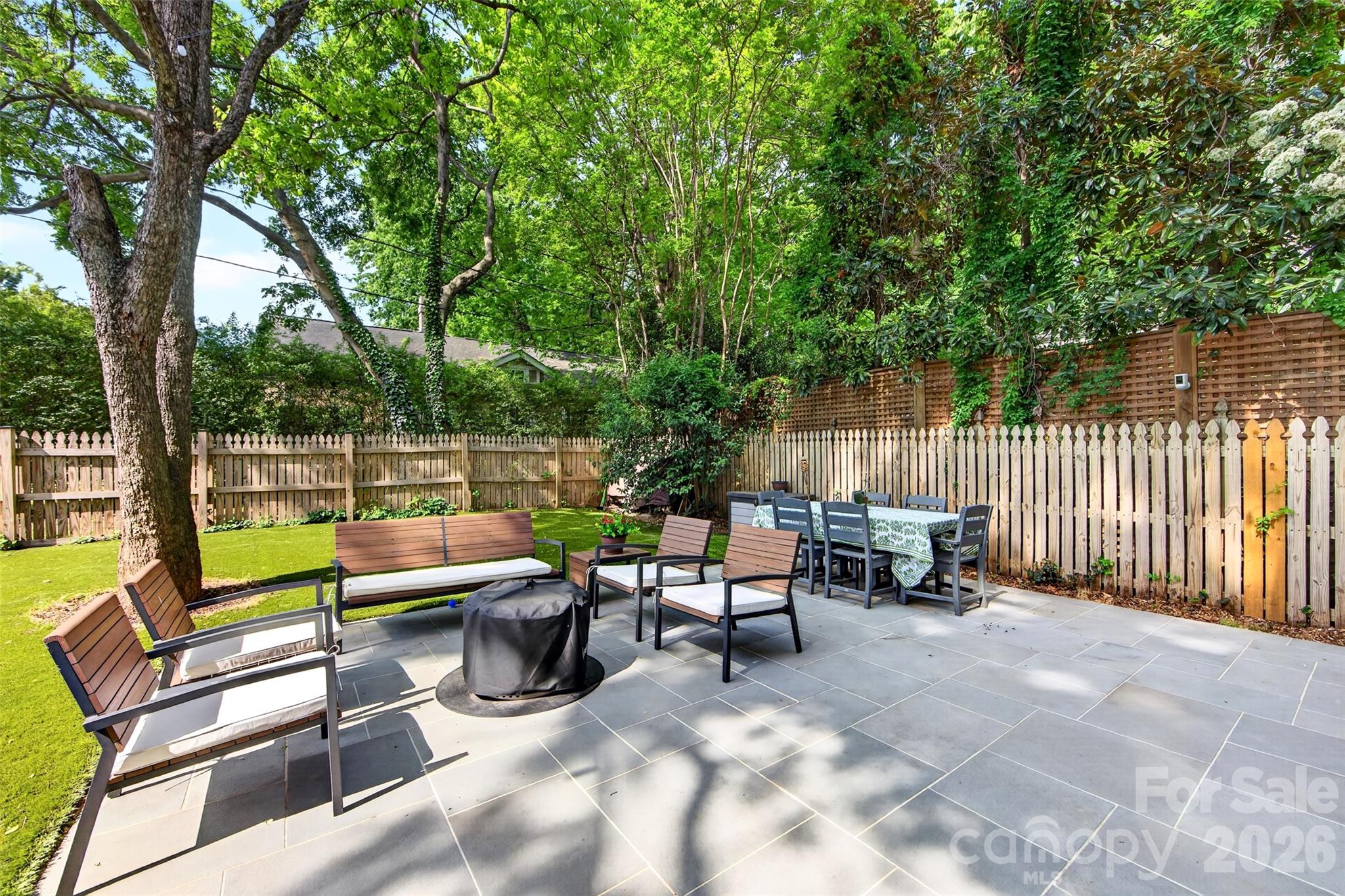 828 E Worthington Avenue — Charlotte