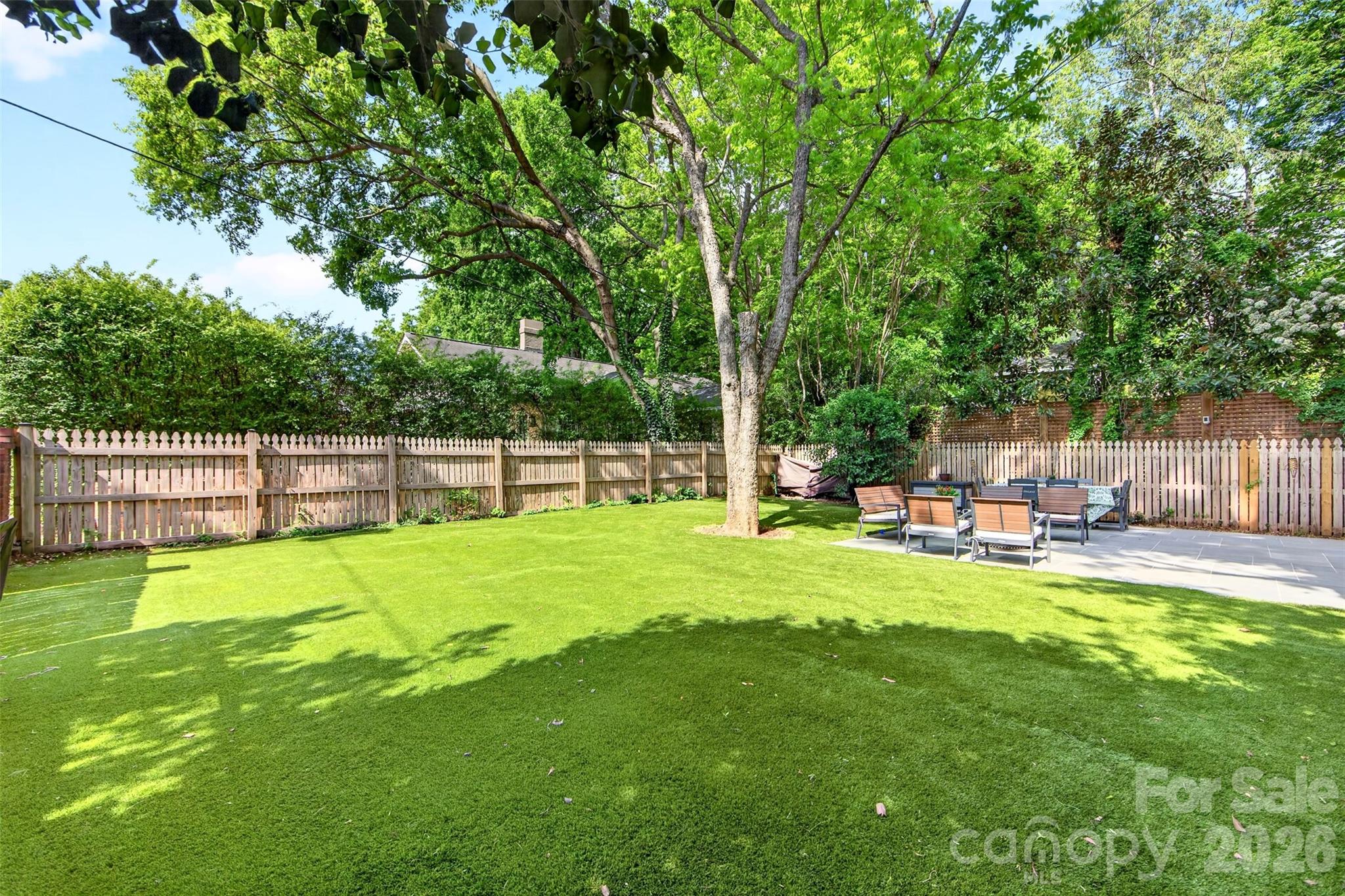 828 E Worthington Avenue — Charlotte