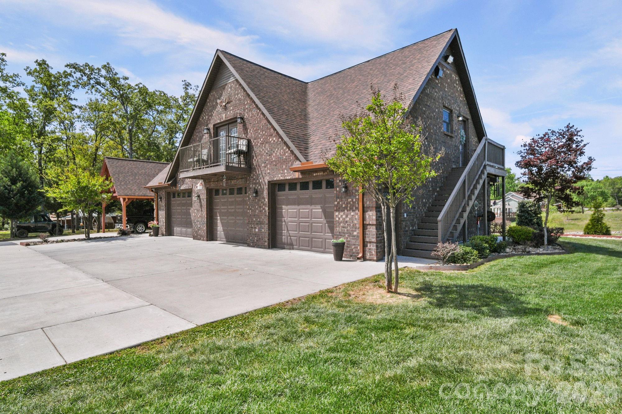 617 Caudle Road — Peachland