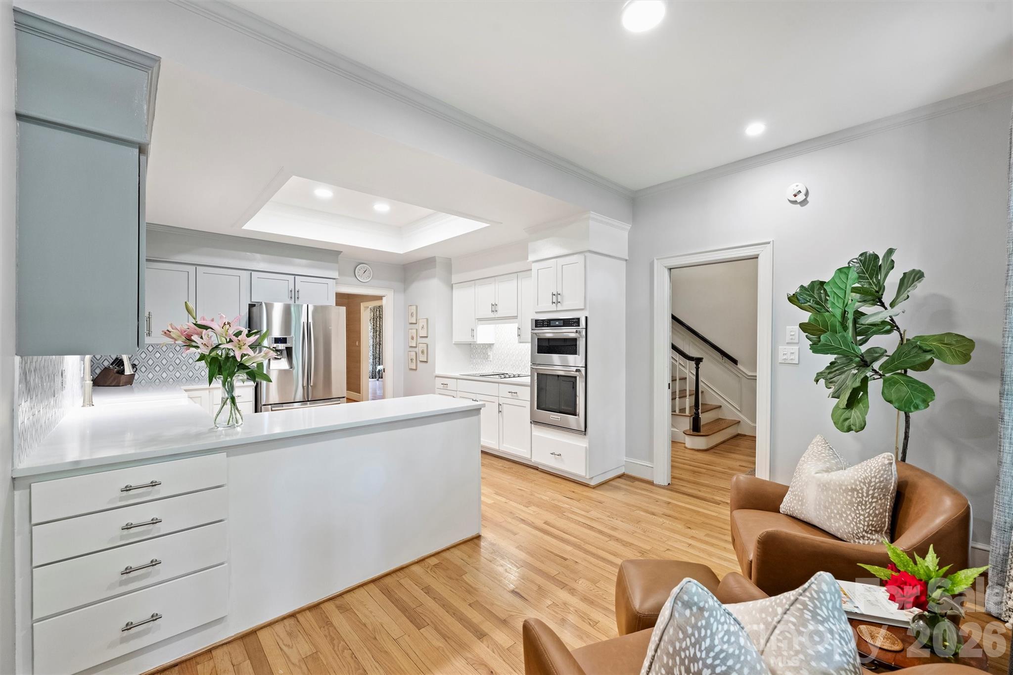 2320 Selwyn Avenue — Charlotte