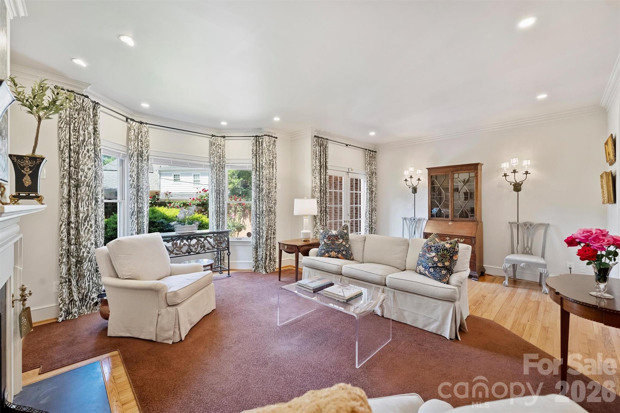2320 Selwyn Avenue — Charlotte