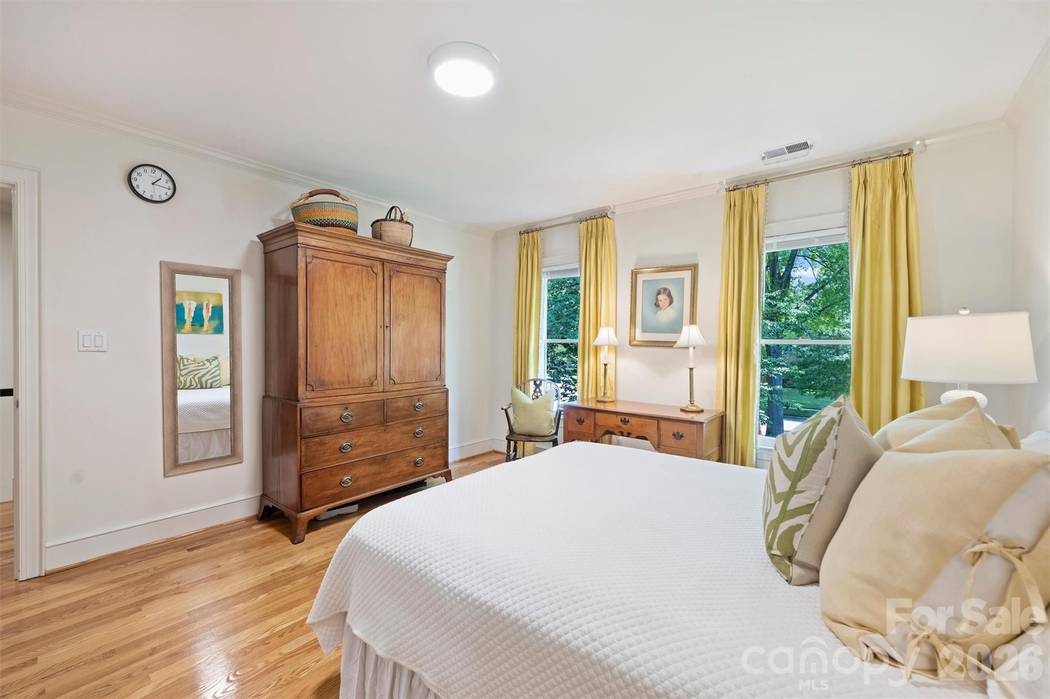 2320 Selwyn Avenue — Charlotte