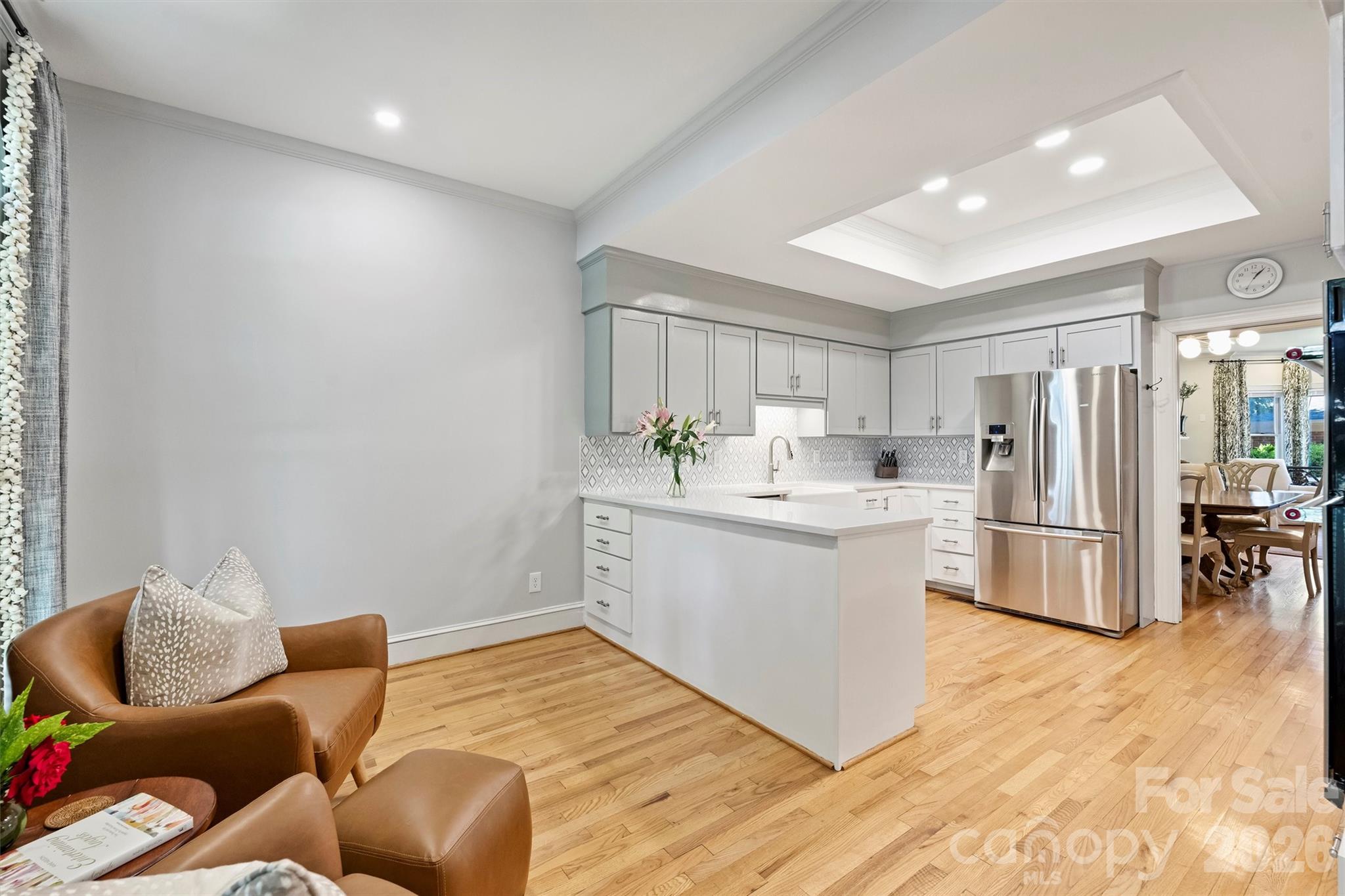 2320 Selwyn Avenue — Charlotte