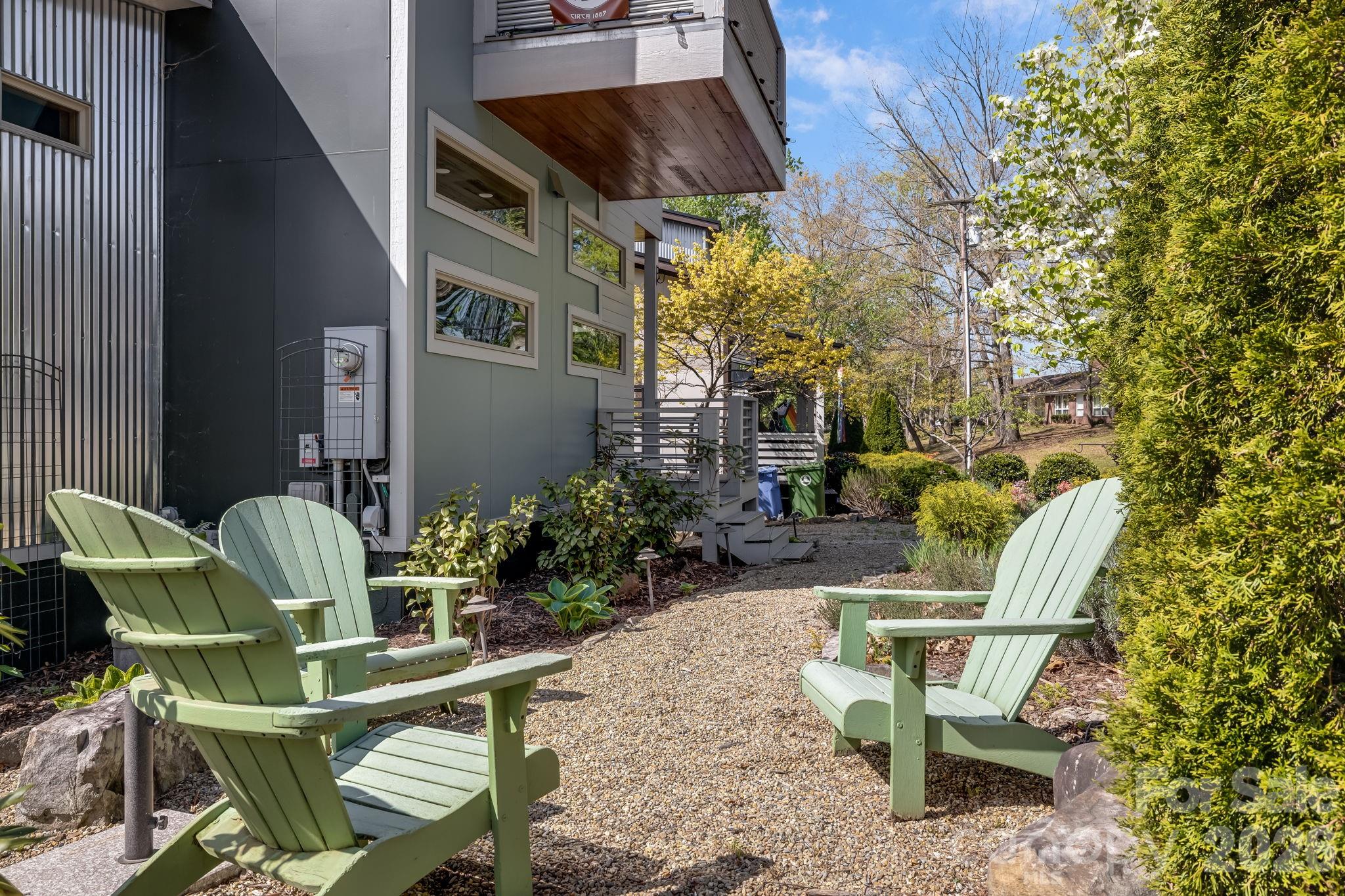 14 Sulphur Springs Road — Asheville