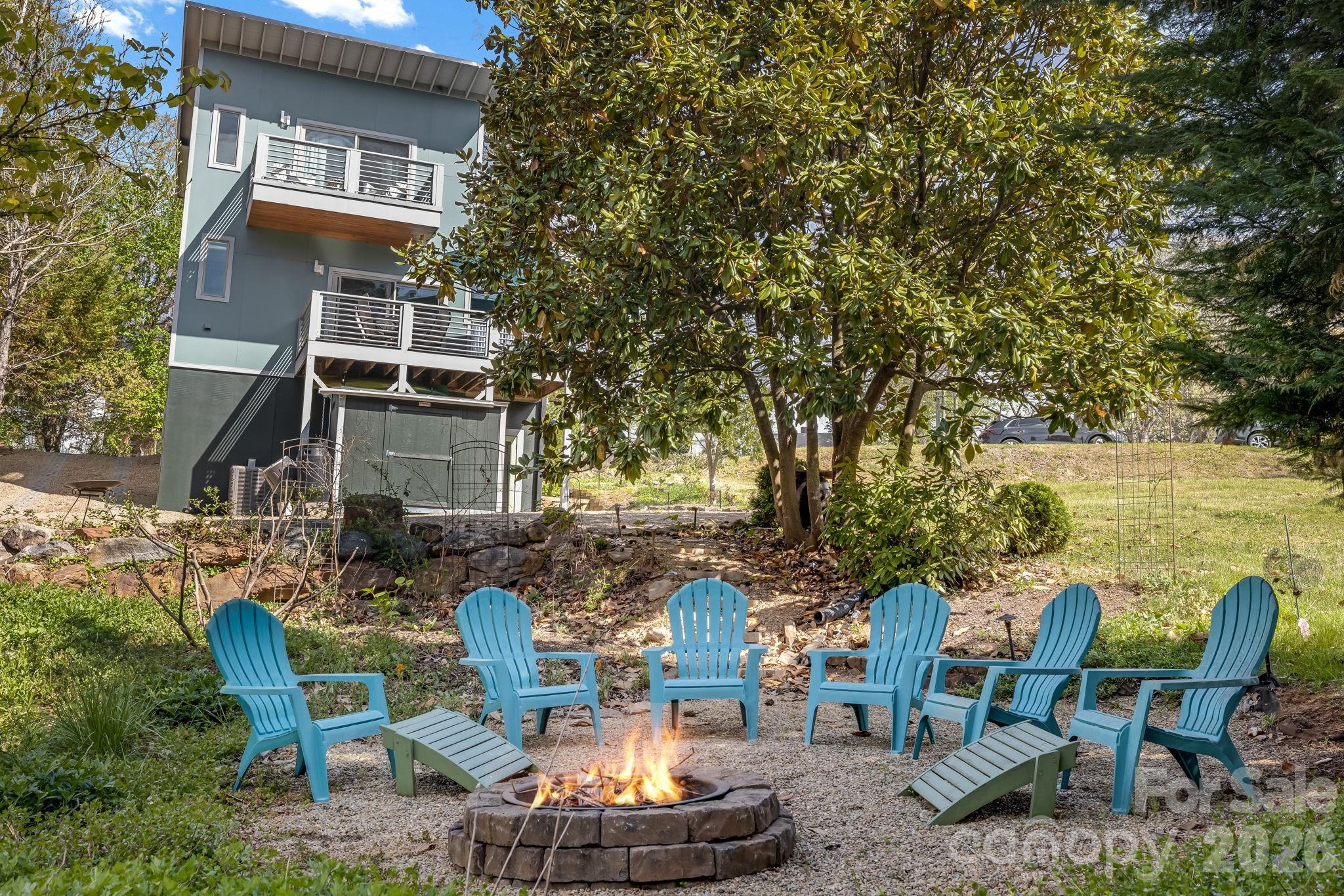 14 Sulphur Springs Road — Asheville