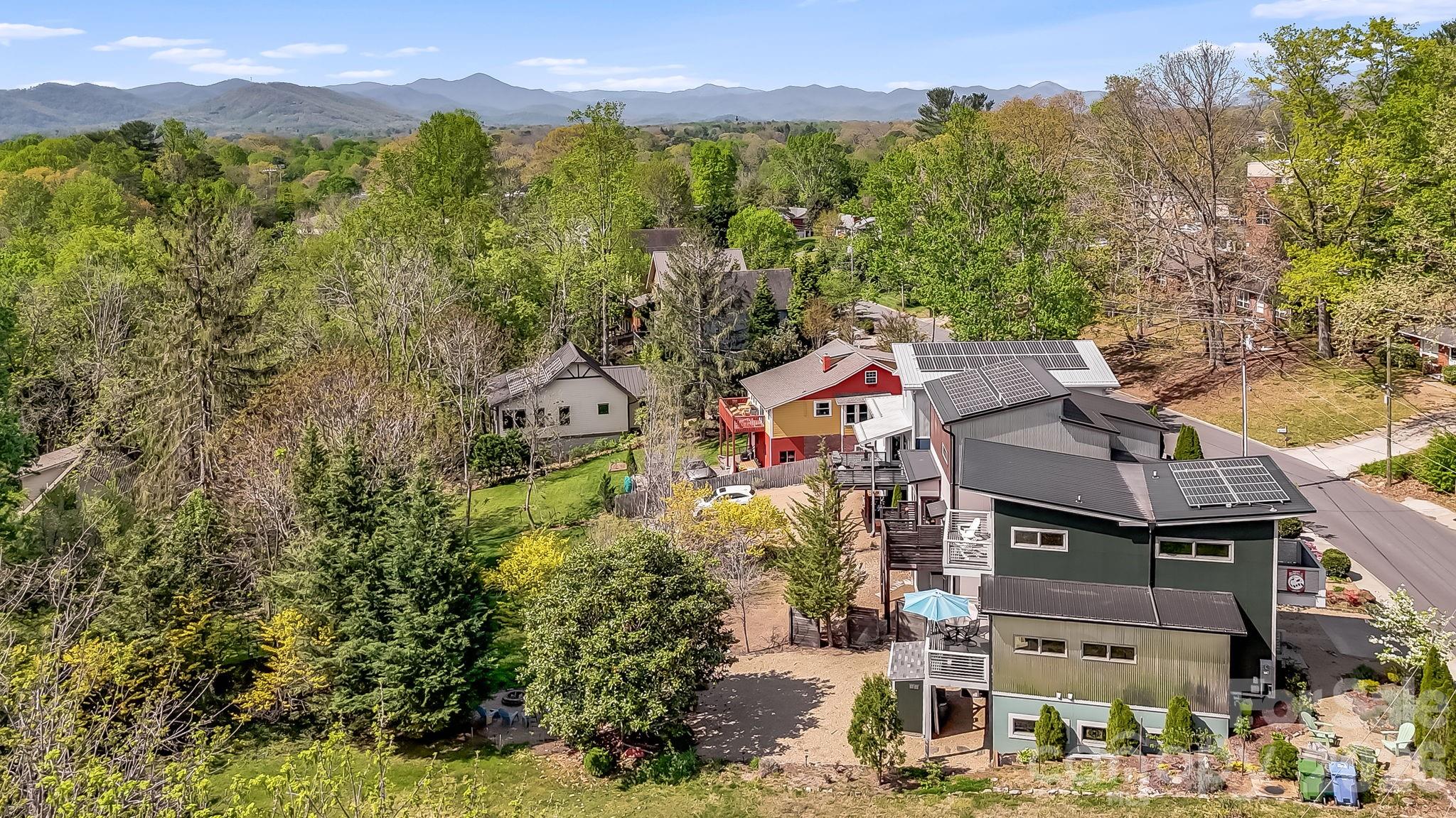 14 Sulphur Springs Road — Asheville
