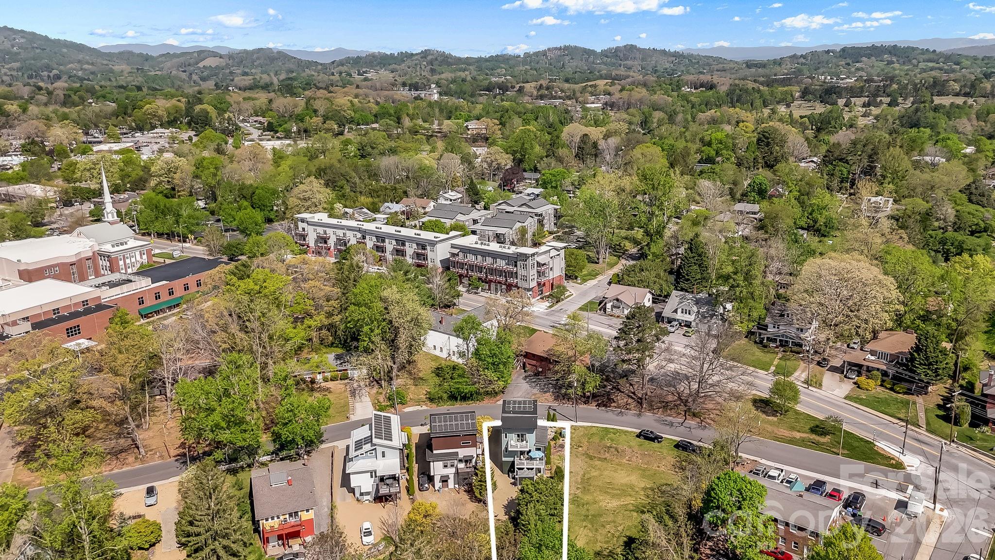 14 Sulphur Springs Road — Asheville