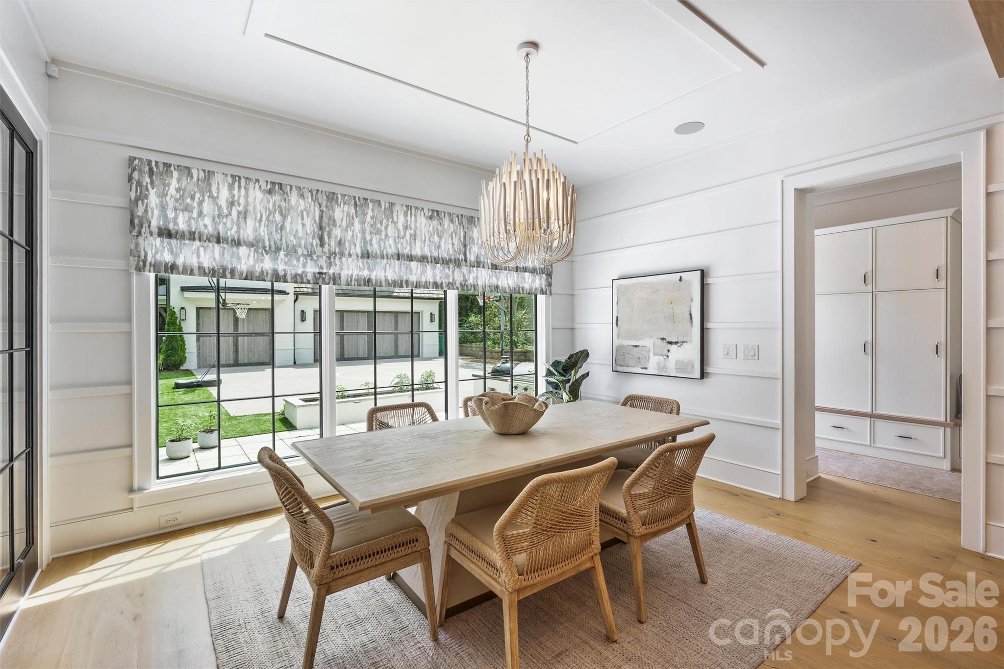 1931 Shoreham Drive — Charlotte