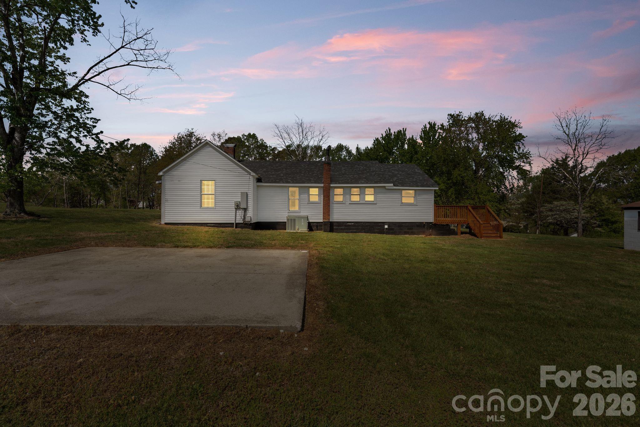 4665 Estes Drive — Granite Falls