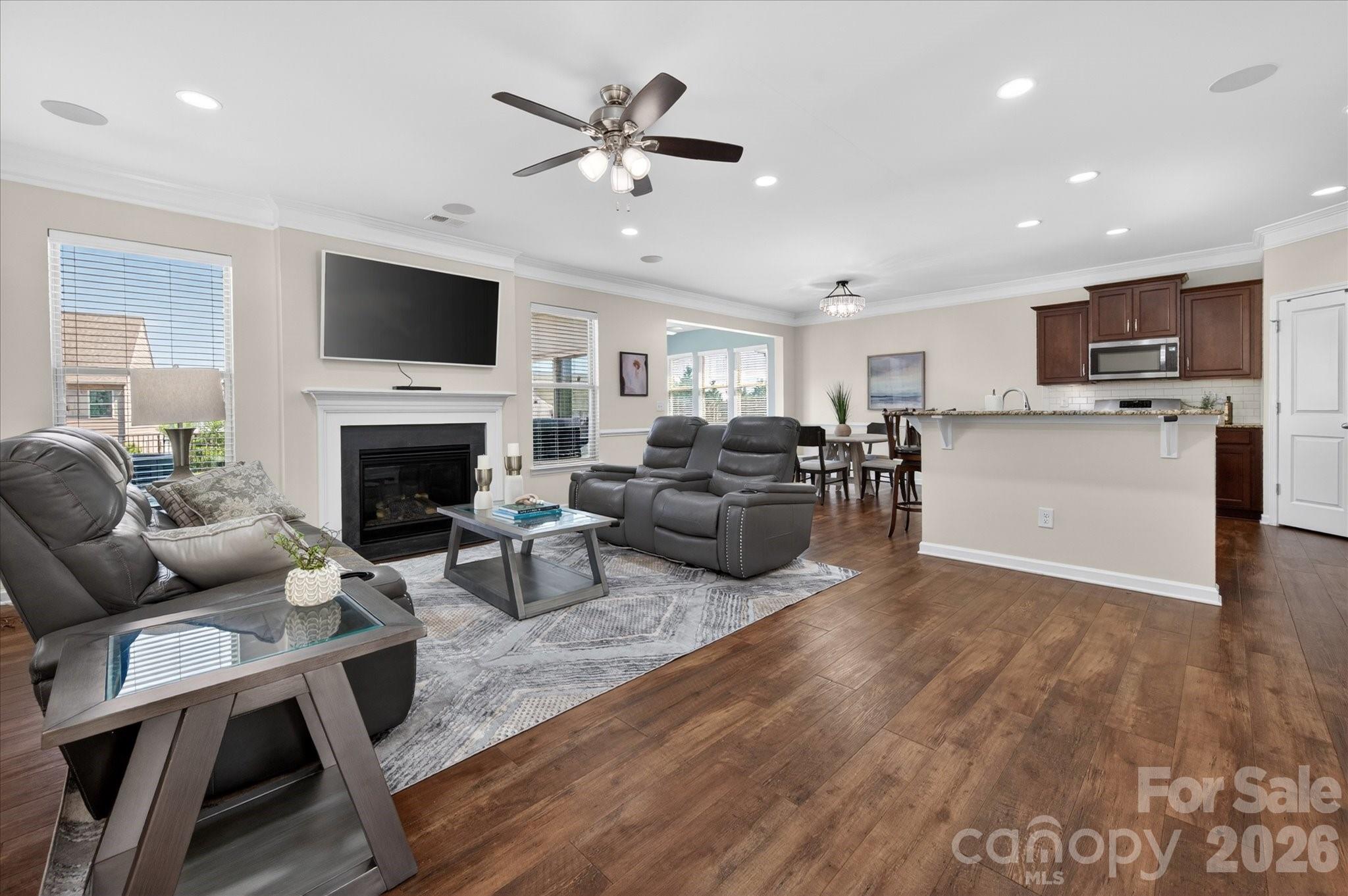 2032 Pinyon Lane — Lancaster