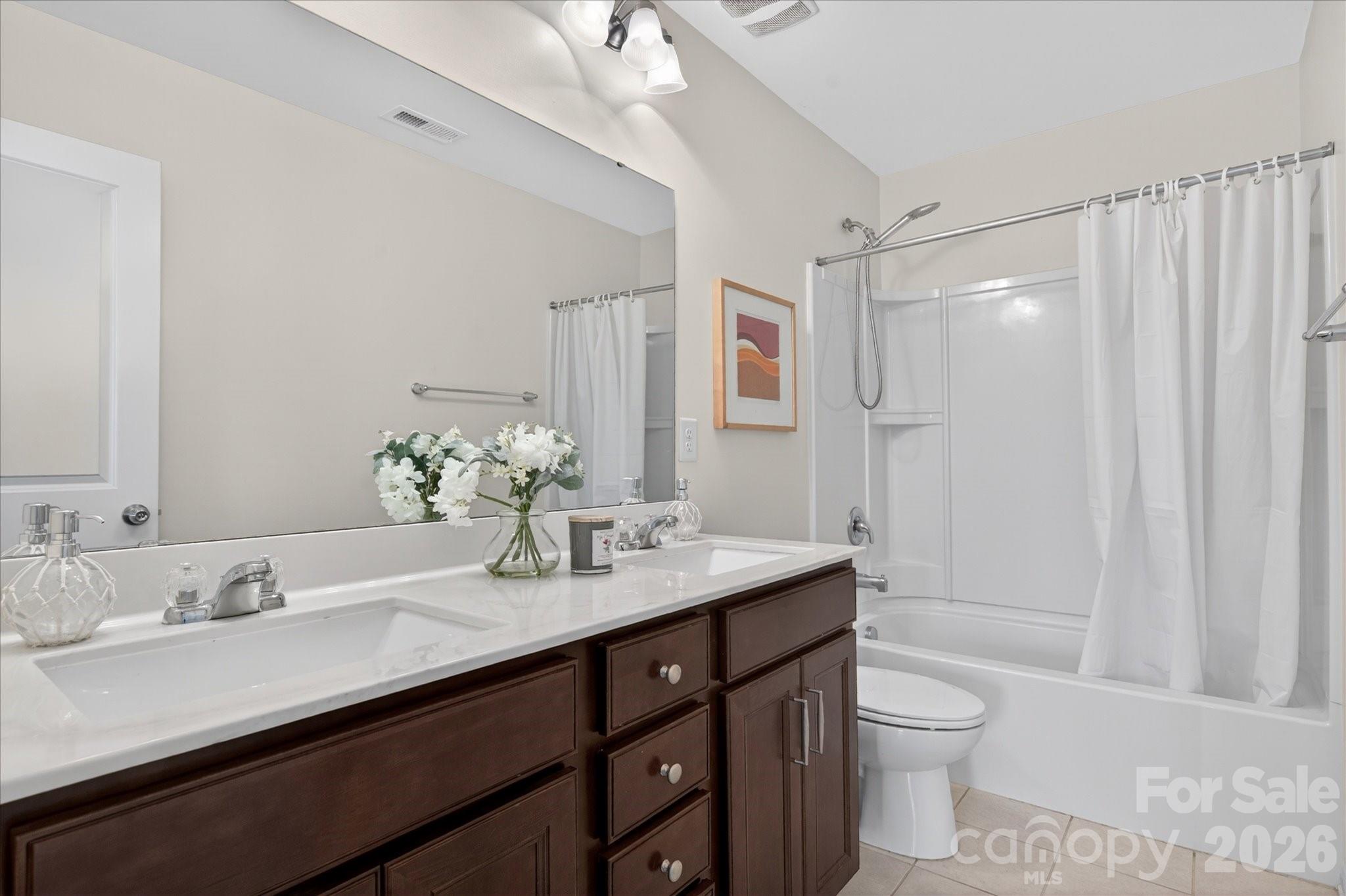 2032 Pinyon Lane — Lancaster