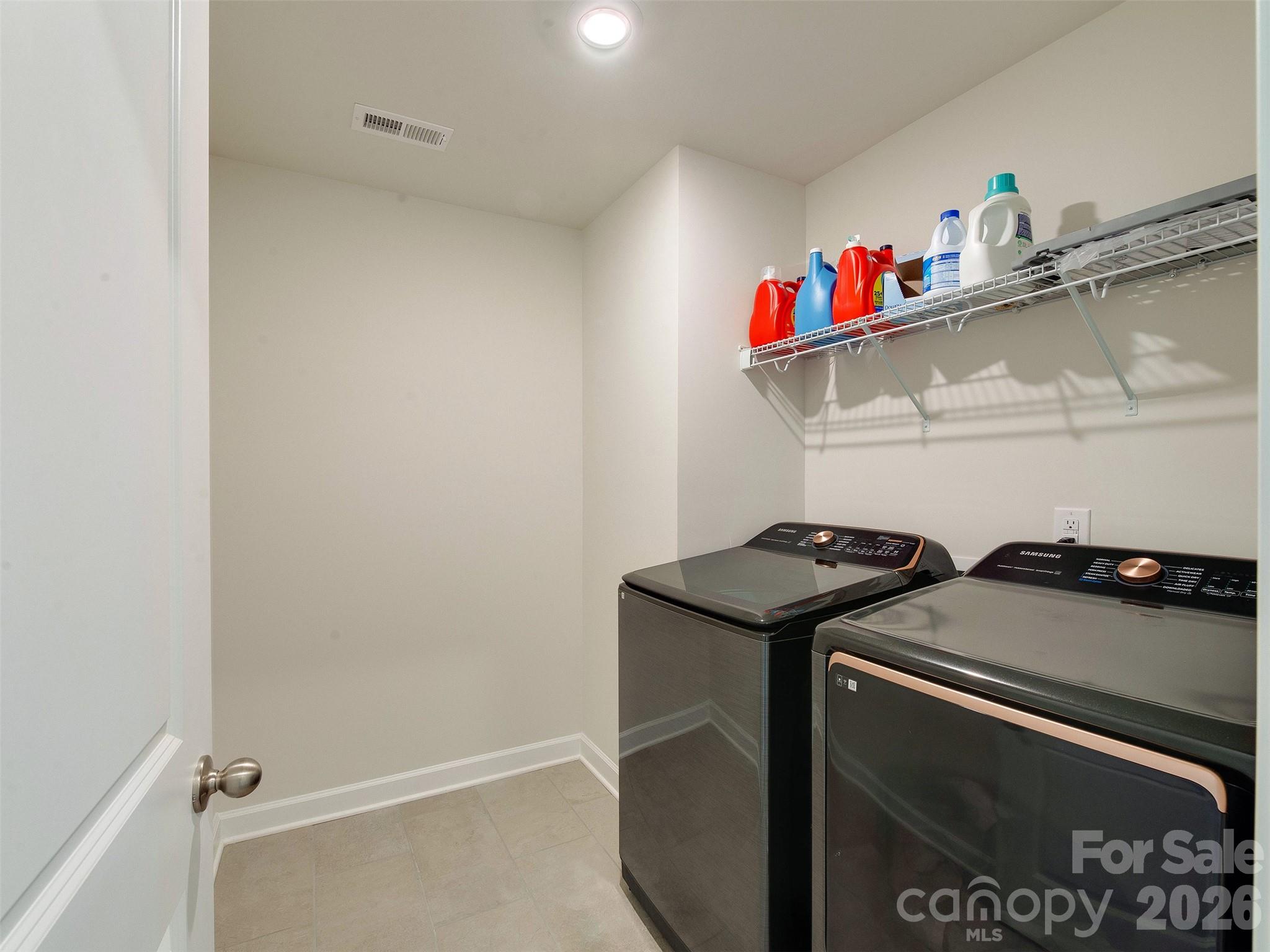 4009 Woodland View Drive — Charlotte